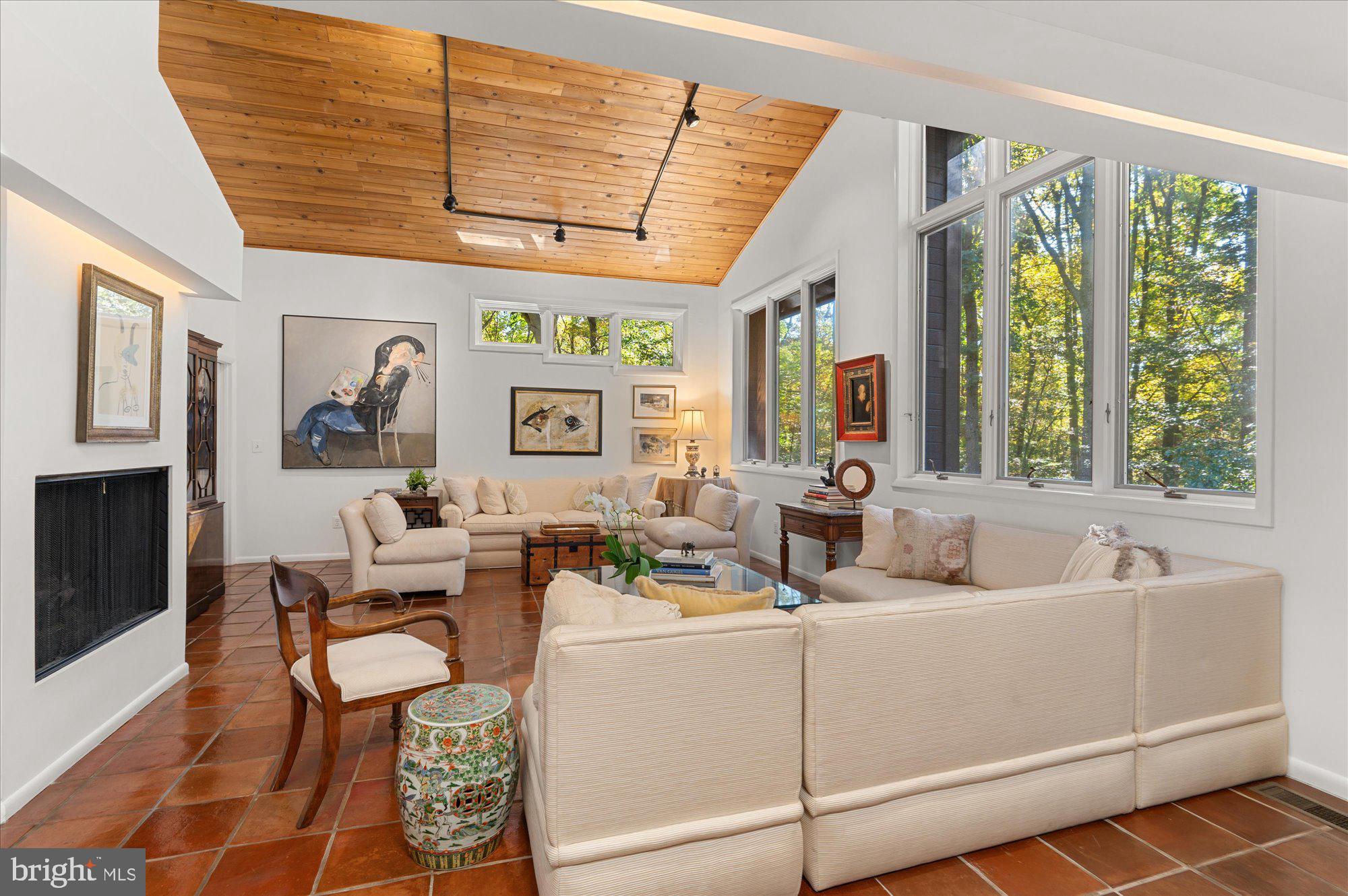 MAZZA WOODS - Residential