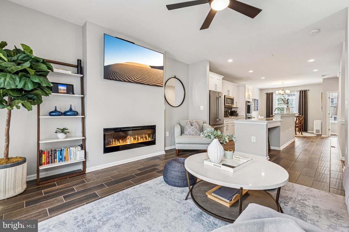 1603 FERNWOOD DRIVE
