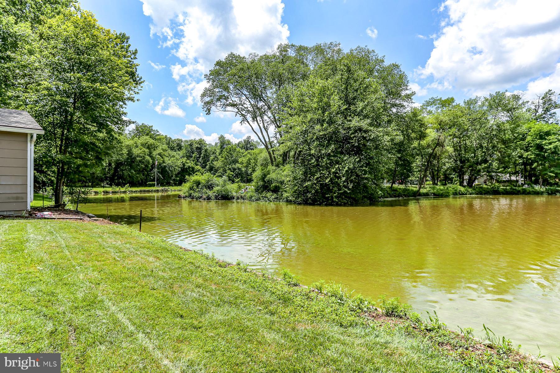 823 SILVER LAKE ROAD