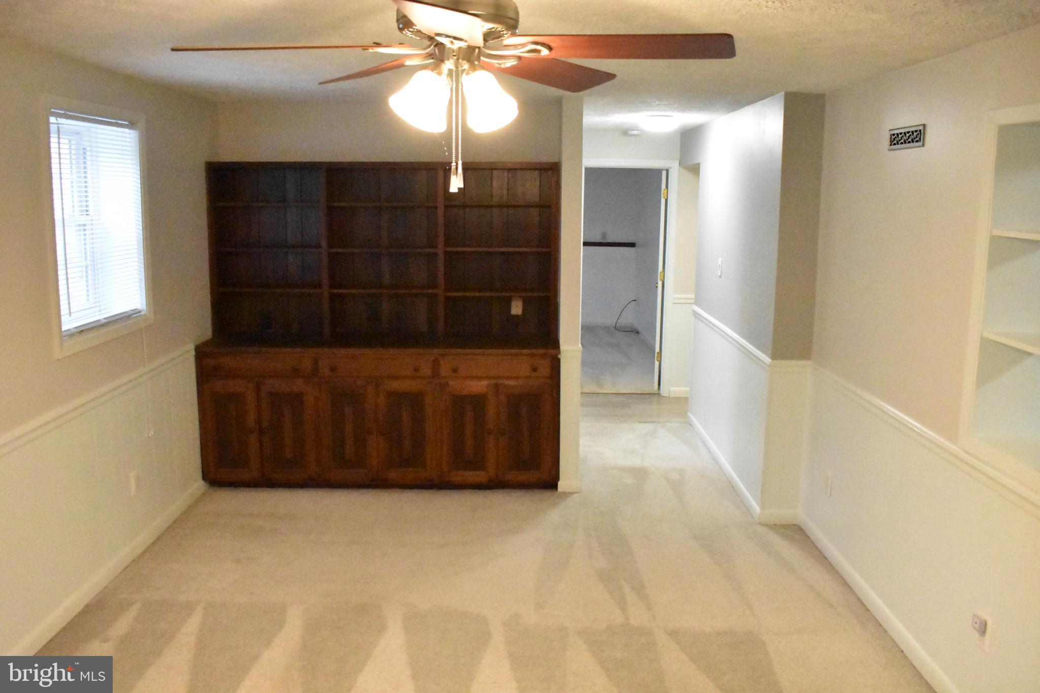 DEVONNE WOODS - Residential Lease