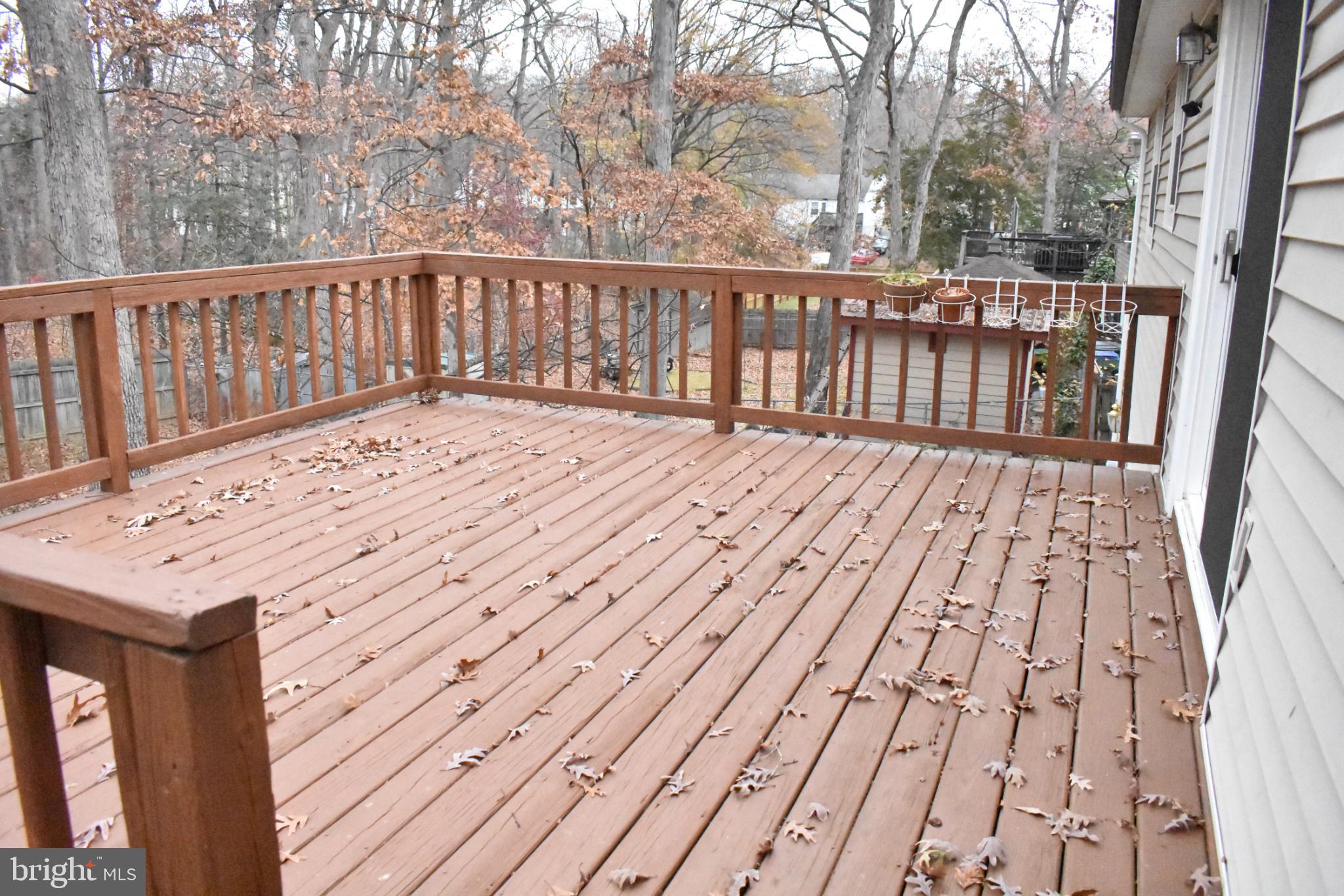 DEVONNE WOODS - Residential Lease