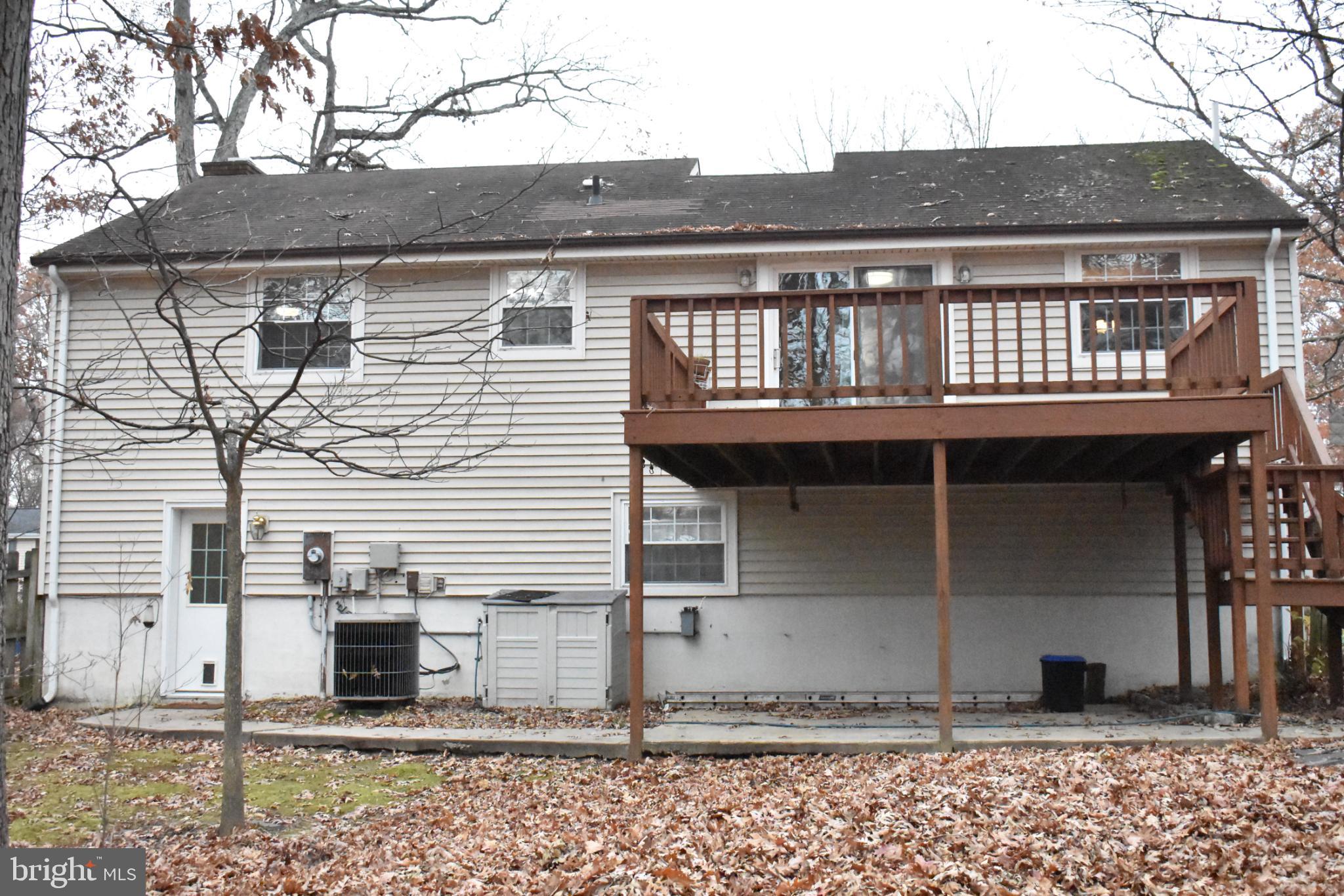 DEVONNE WOODS - Residential Lease