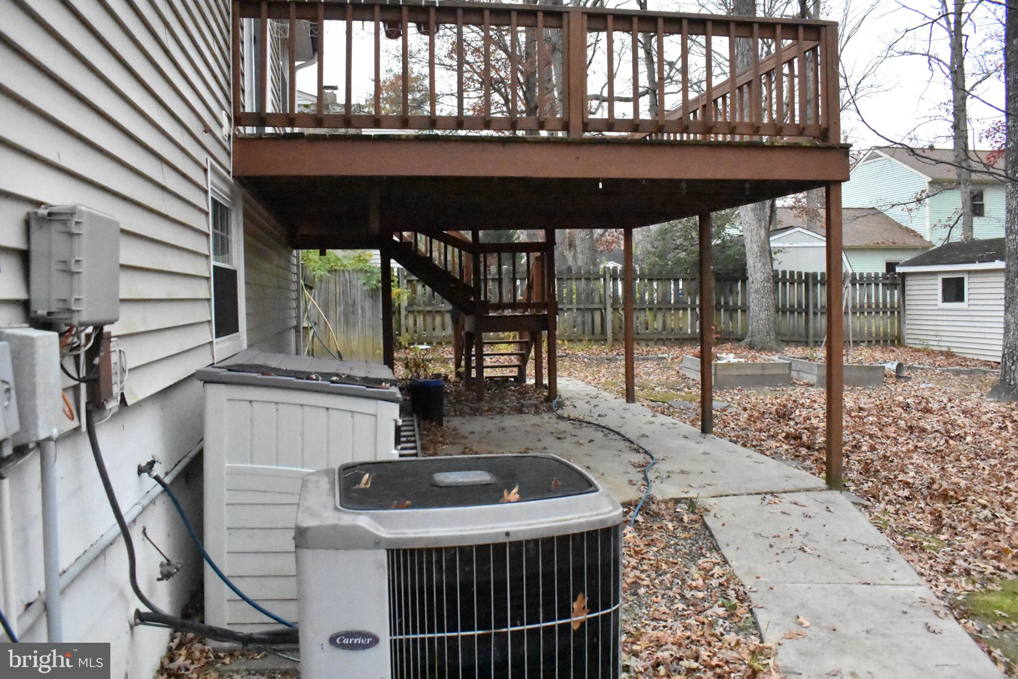 DEVONNE WOODS - Residential Lease