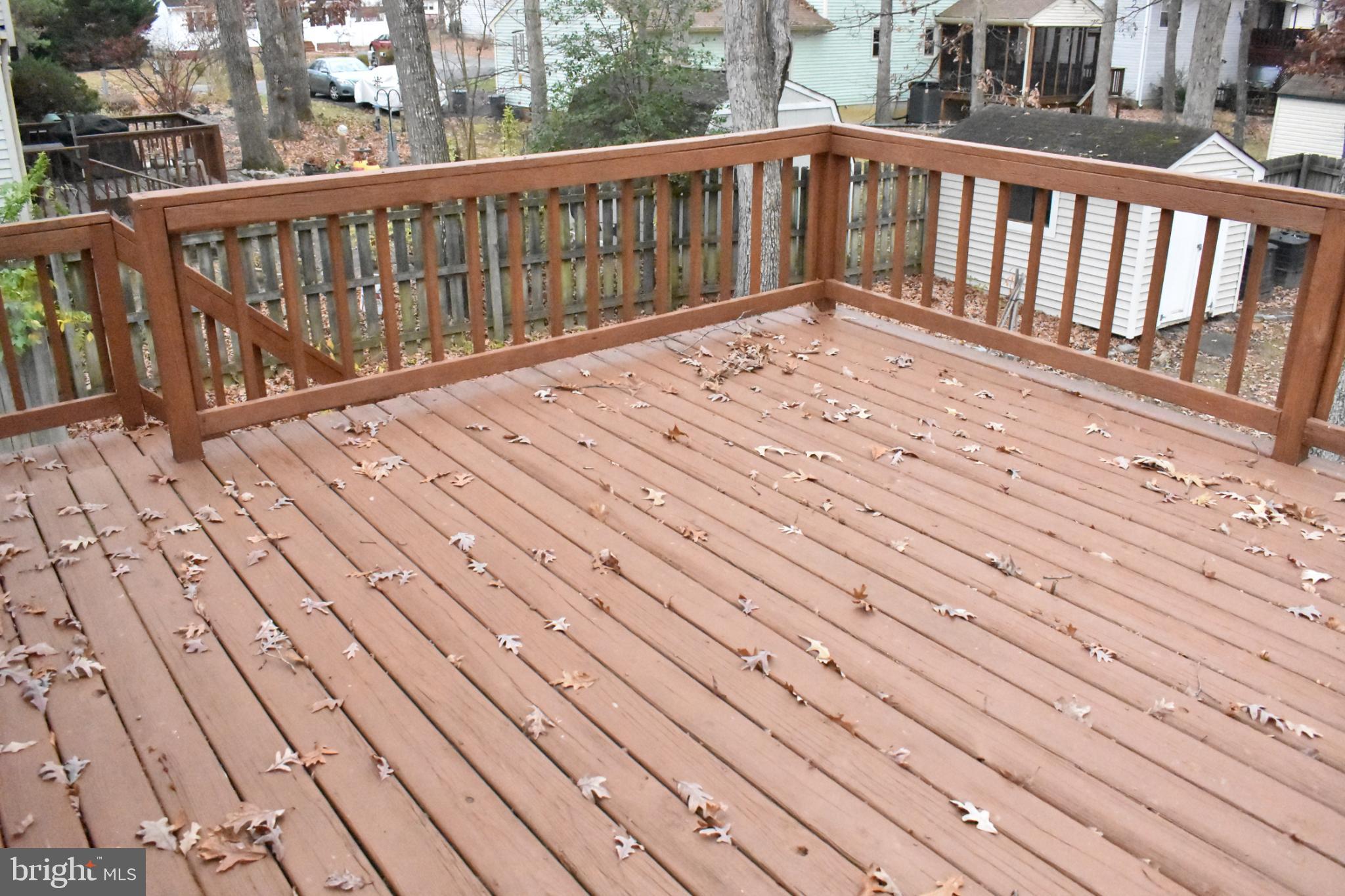 DEVONNE WOODS - Residential Lease