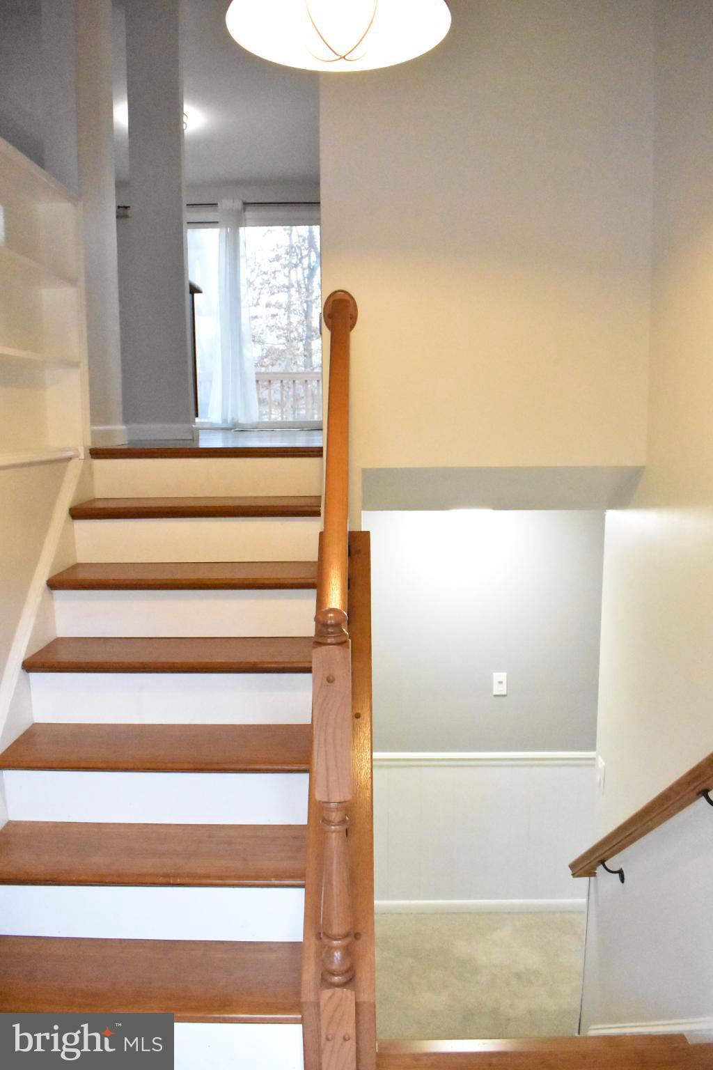 DEVONNE WOODS - Residential Lease