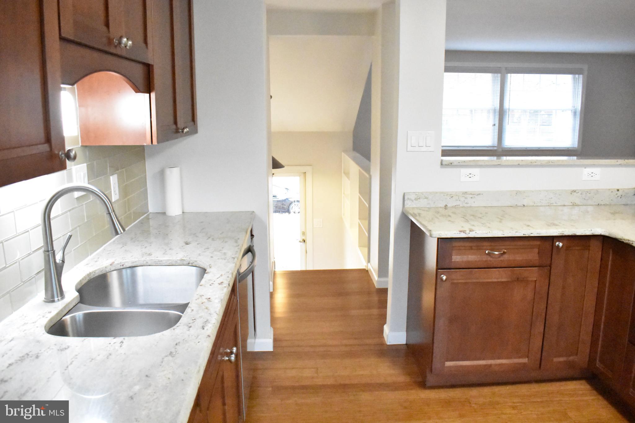 DEVONNE WOODS - Residential Lease