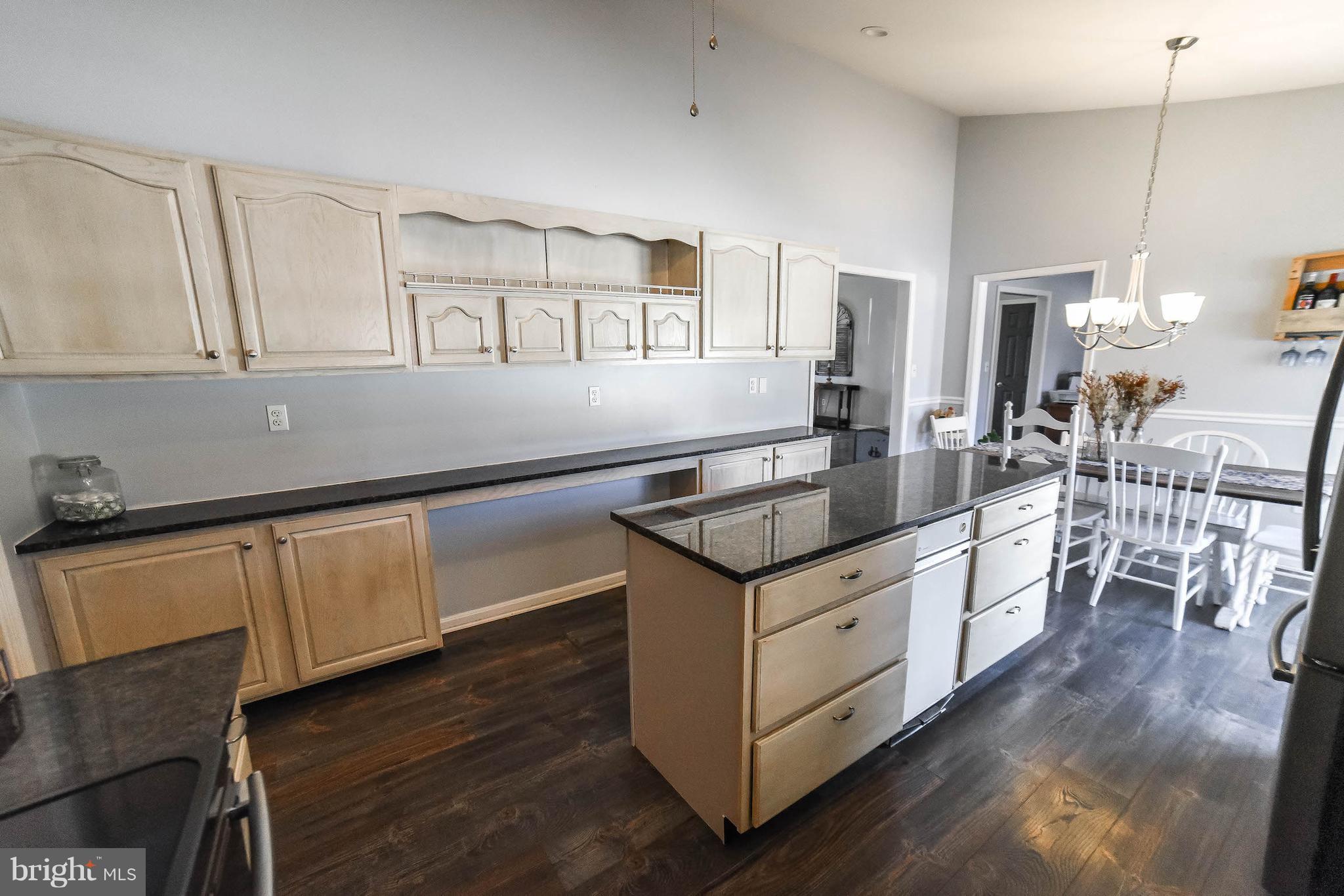 HUNTERS RIDGE - Residential