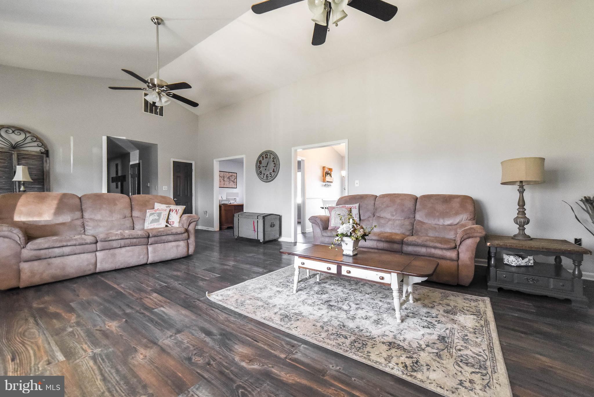 HUNTERS RIDGE - Residential