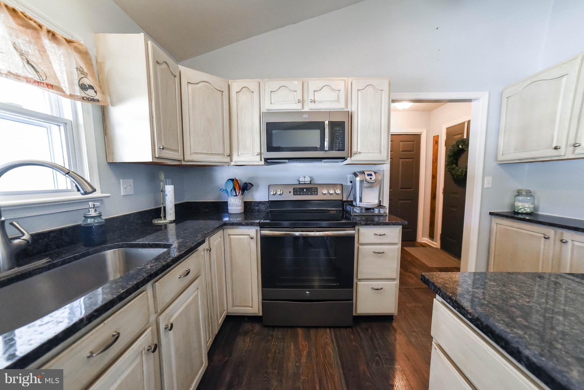 HUNTERS RIDGE - Residential