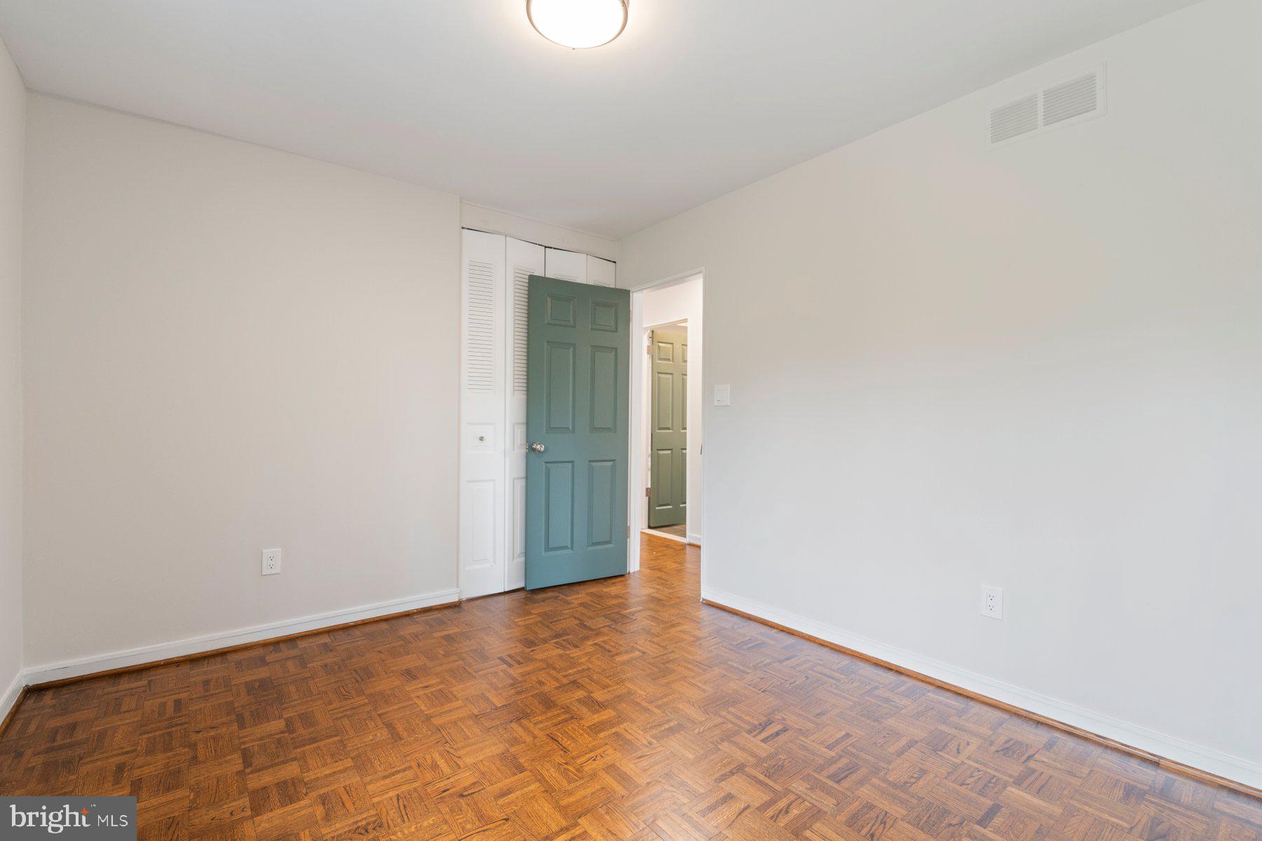 HICKORY RIDGE - Residential Lease