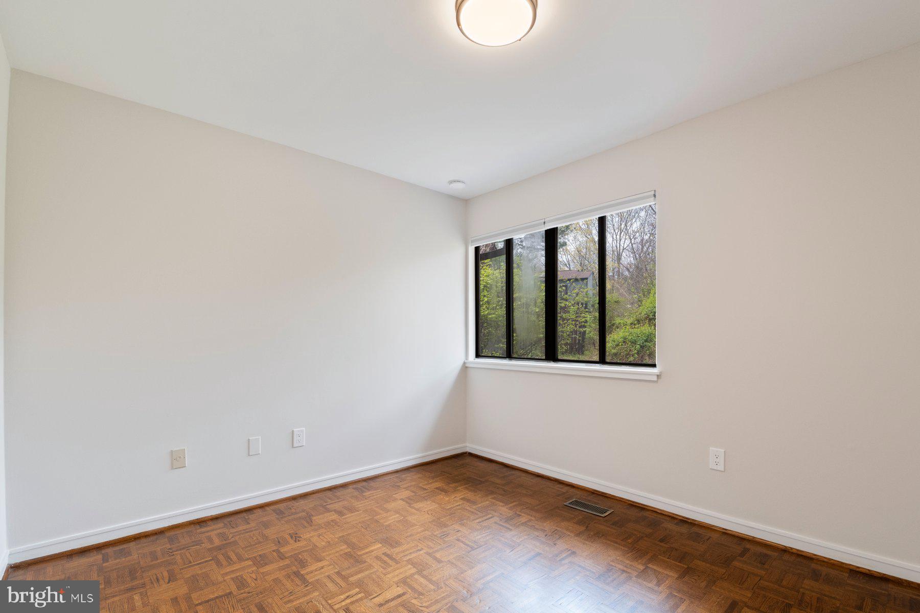 HICKORY RIDGE - Residential Lease