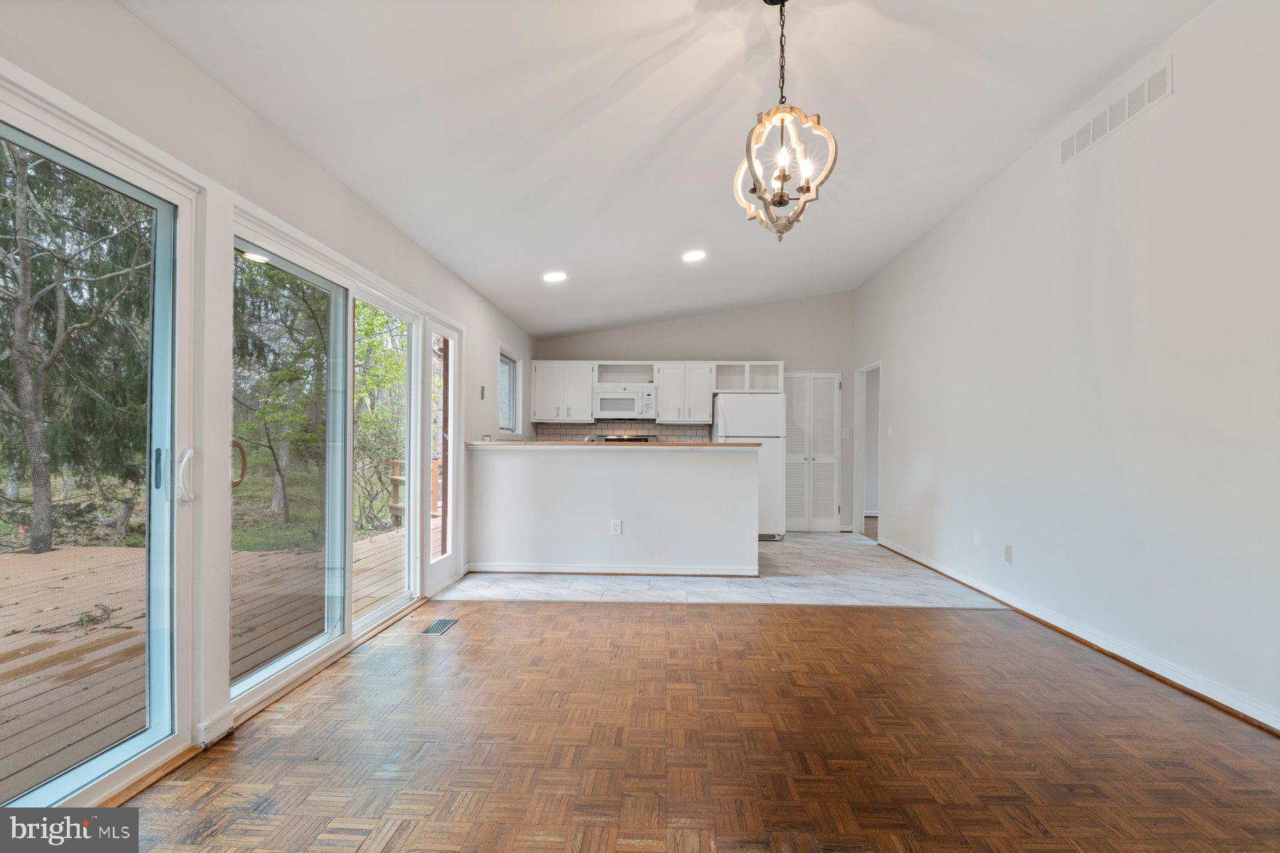 HICKORY RIDGE - Residential Lease