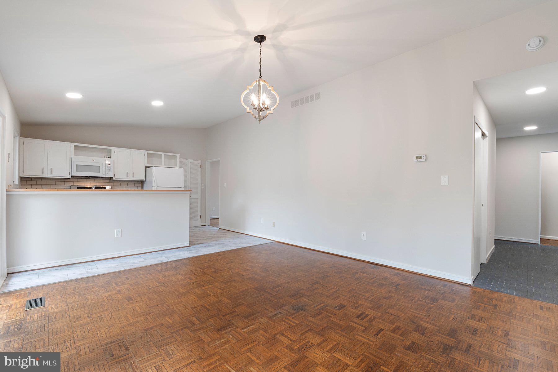 HICKORY RIDGE - Residential Lease