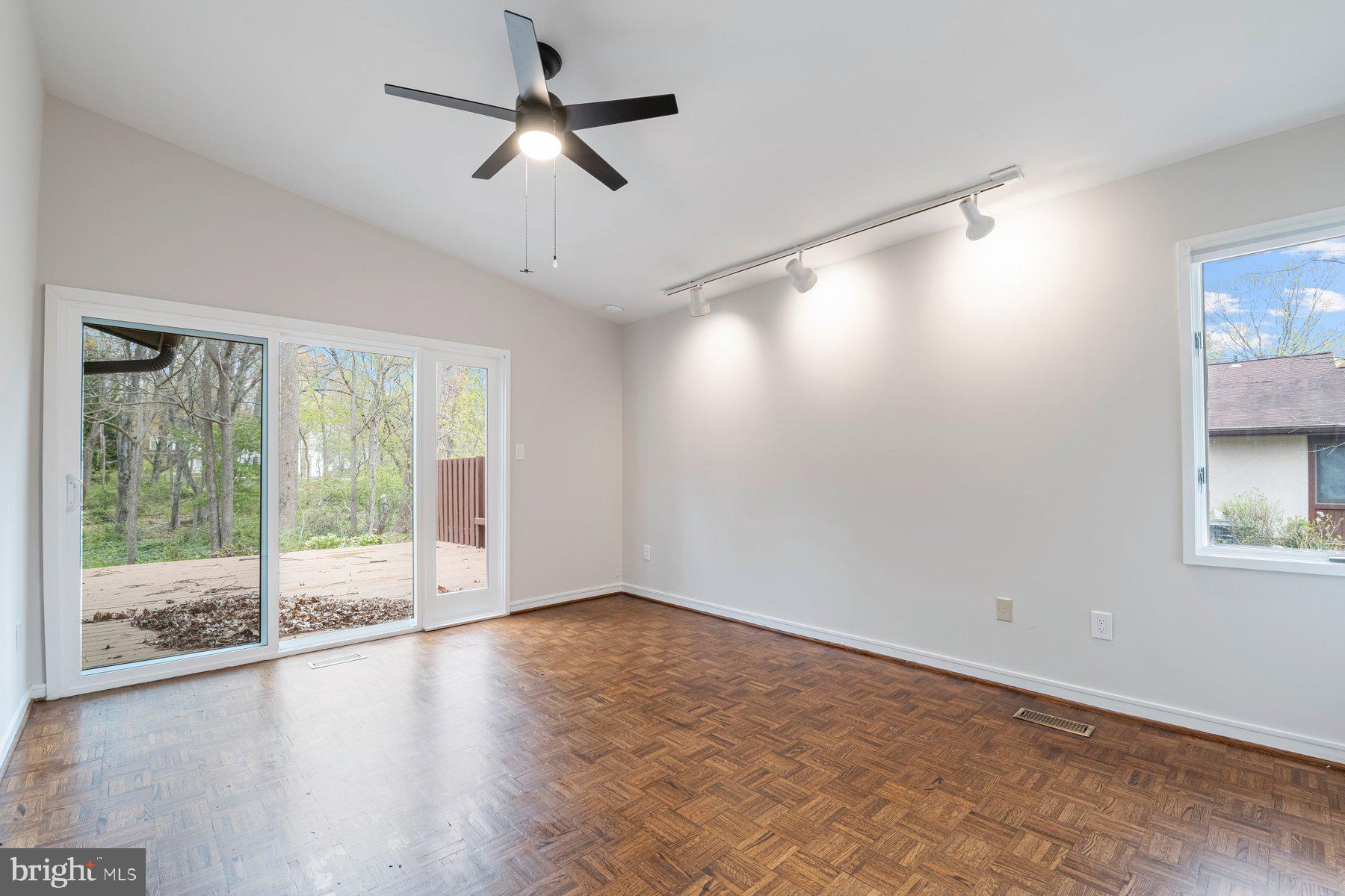 HICKORY RIDGE - Residential Lease