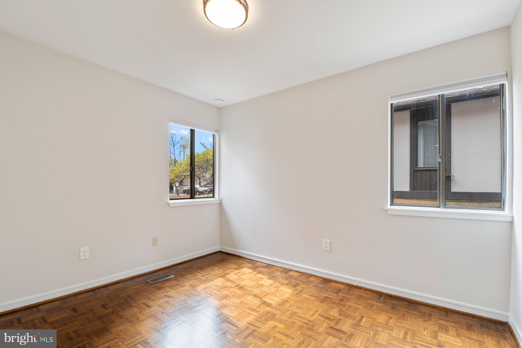 HICKORY RIDGE - Residential Lease