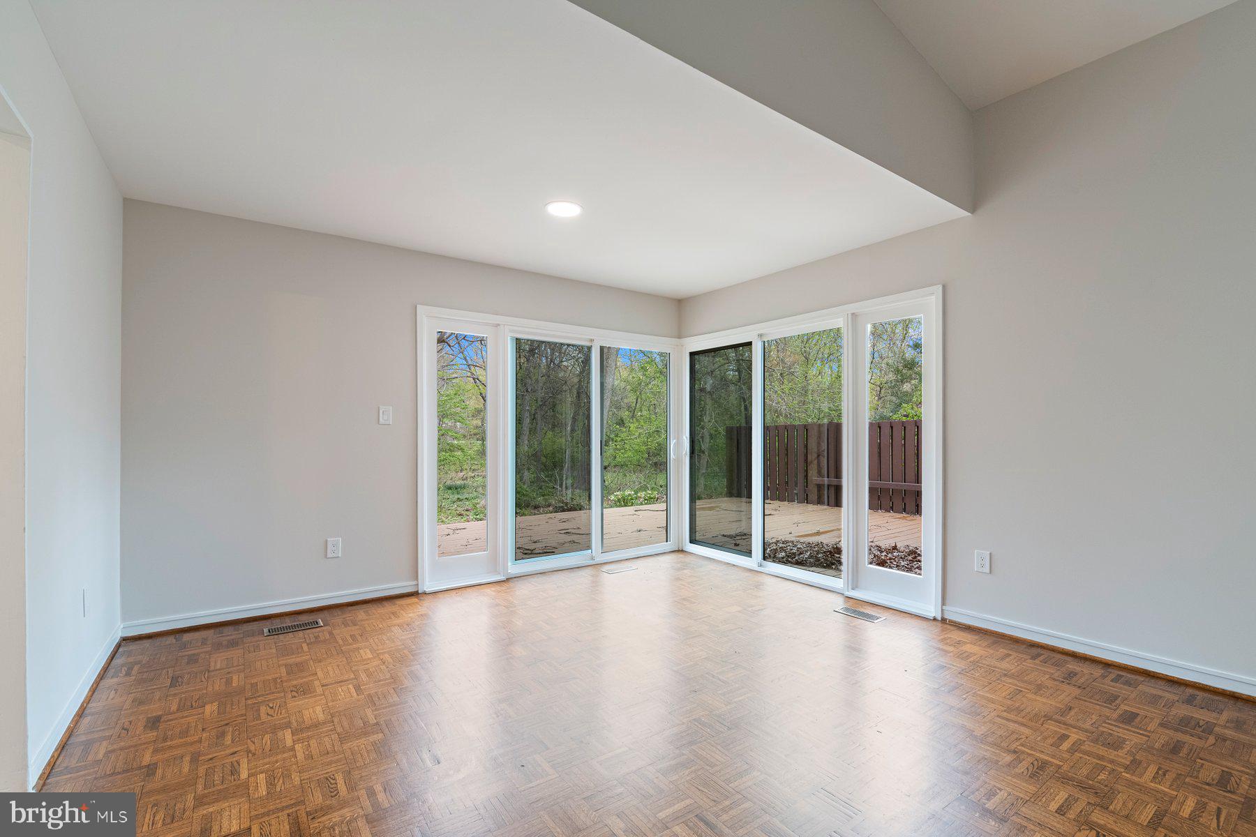 HICKORY RIDGE - Residential Lease