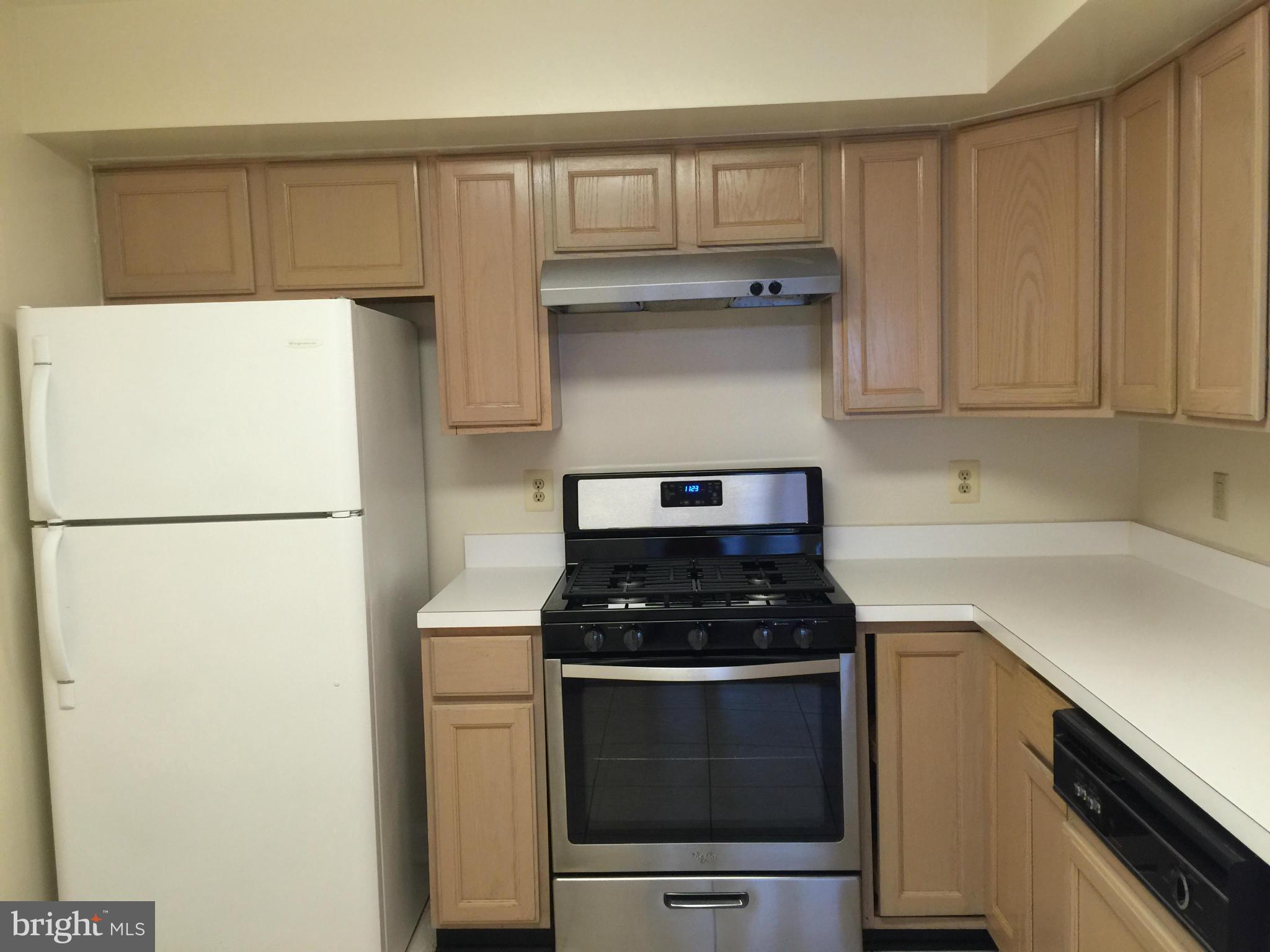 HIGHLAND AT GUNSTON CORNER - Residential Lease