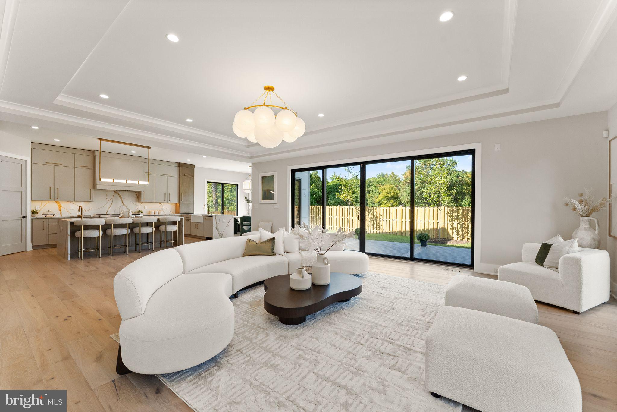 VIENNA WOODS - Residential