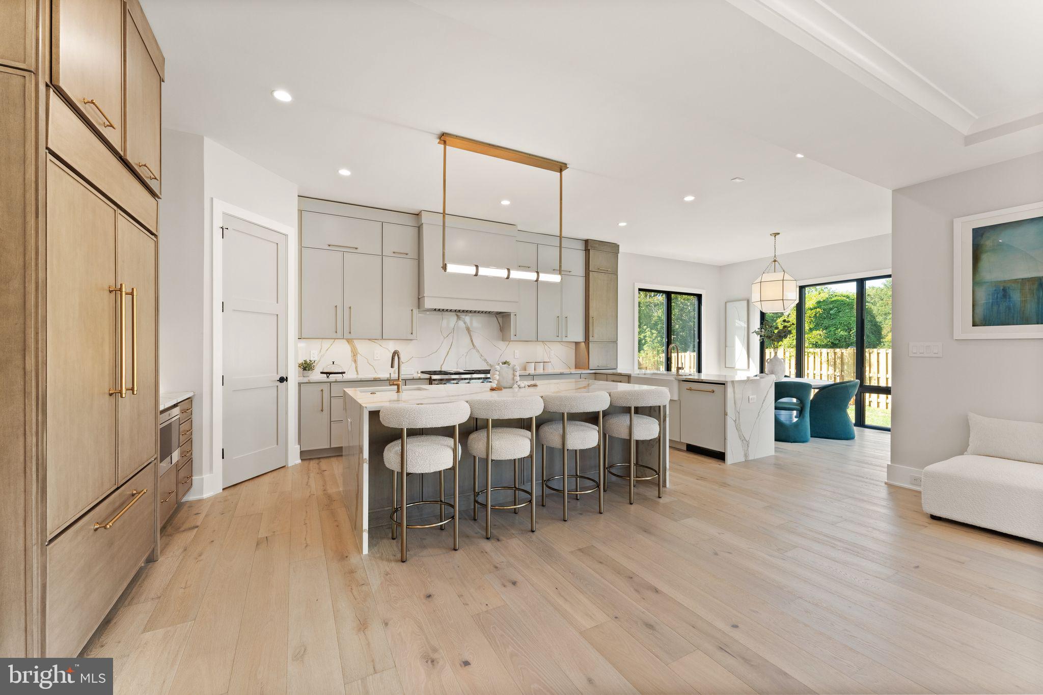 VIENNA WOODS - Residential