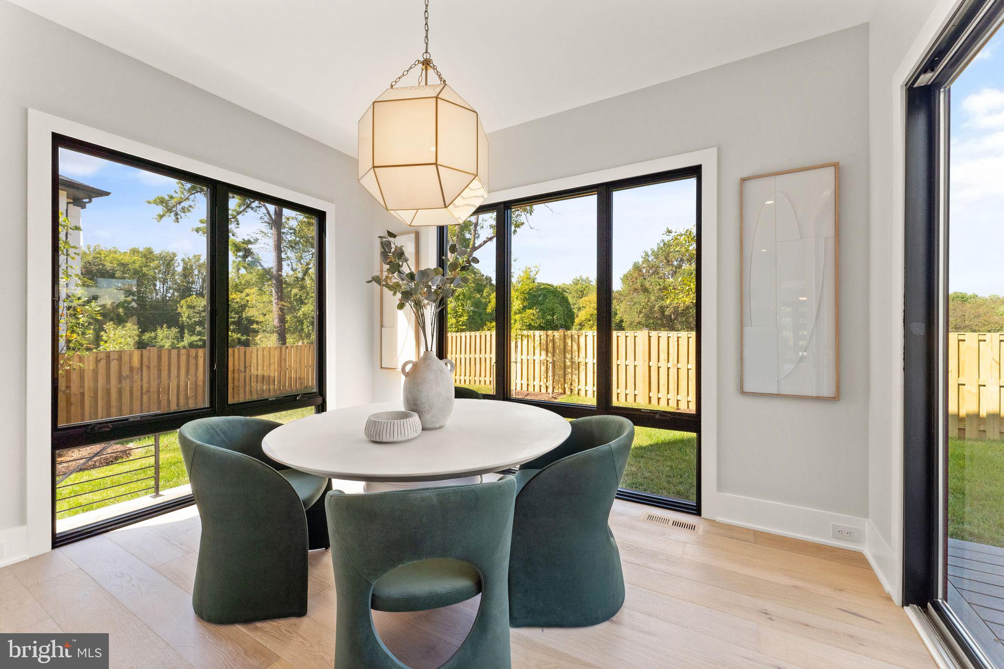 VIENNA WOODS - Residential