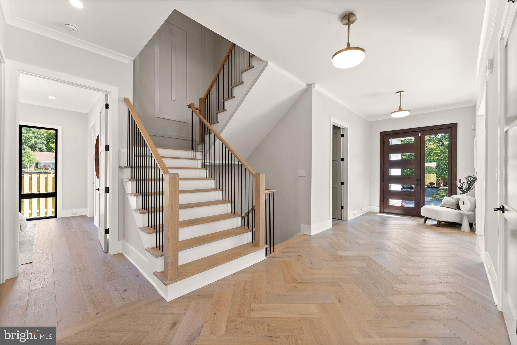 VIENNA WOODS - Residential