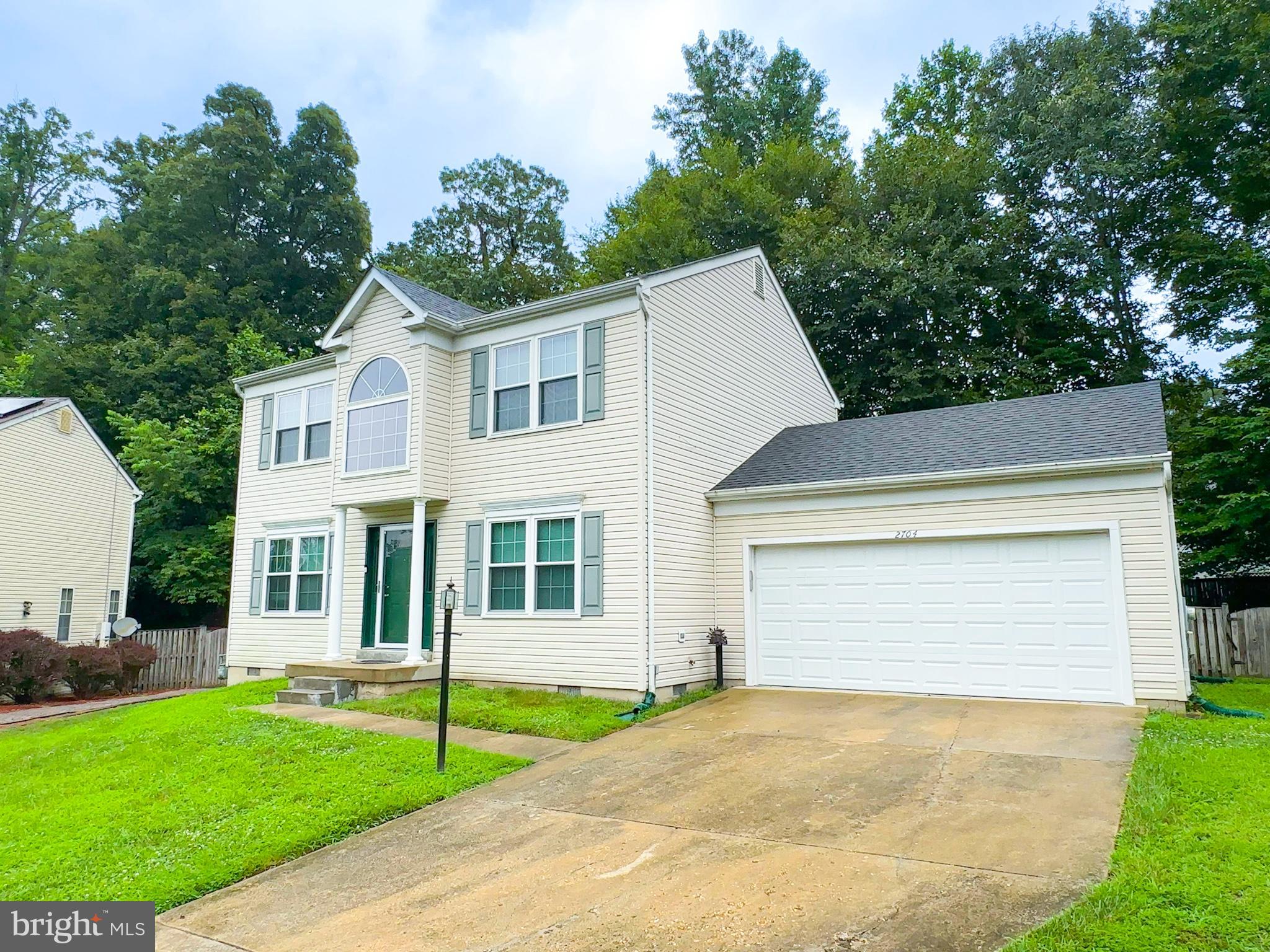 OXFORD OAKS - Residential Lease