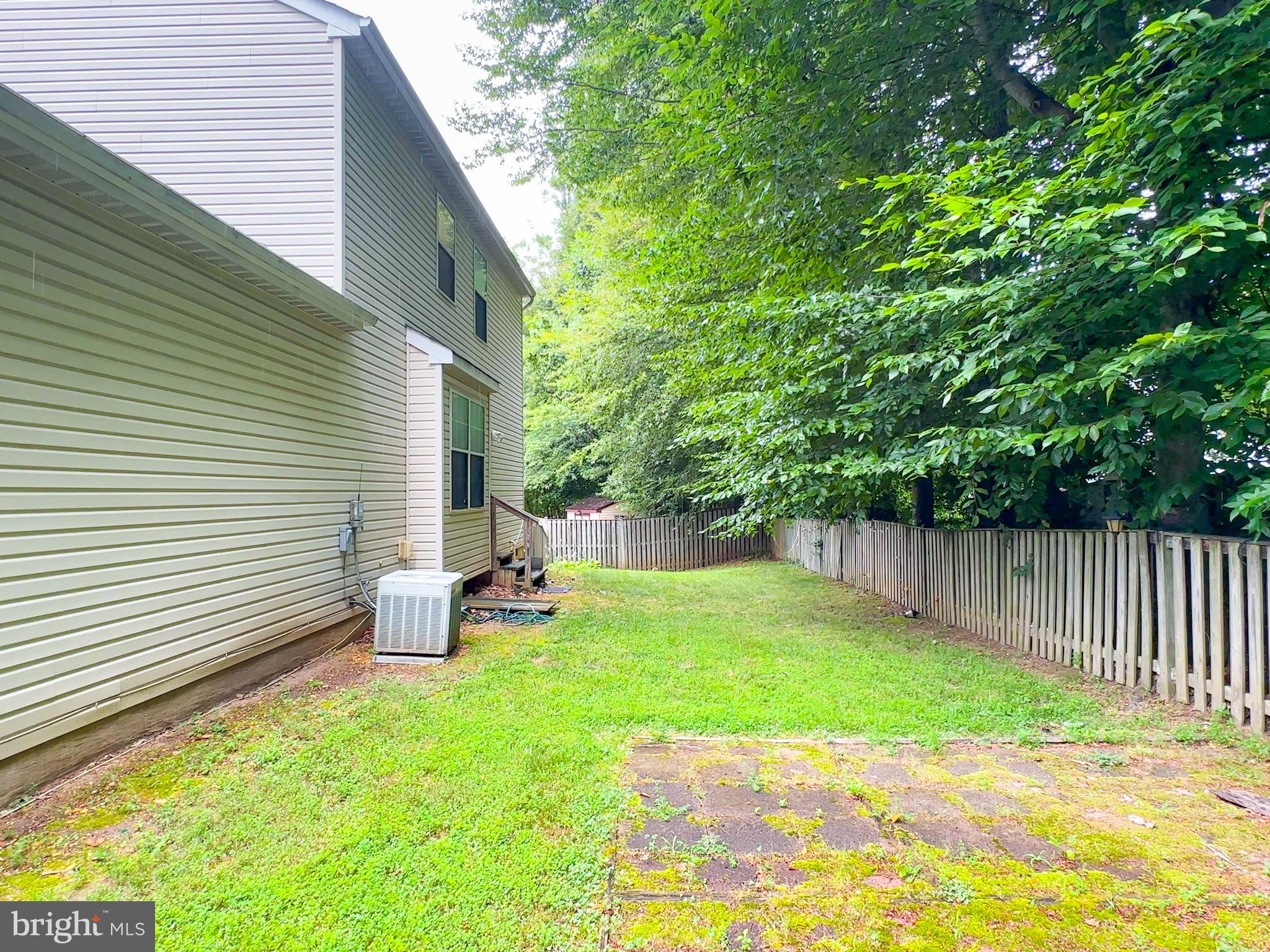 OXFORD OAKS - Residential Lease