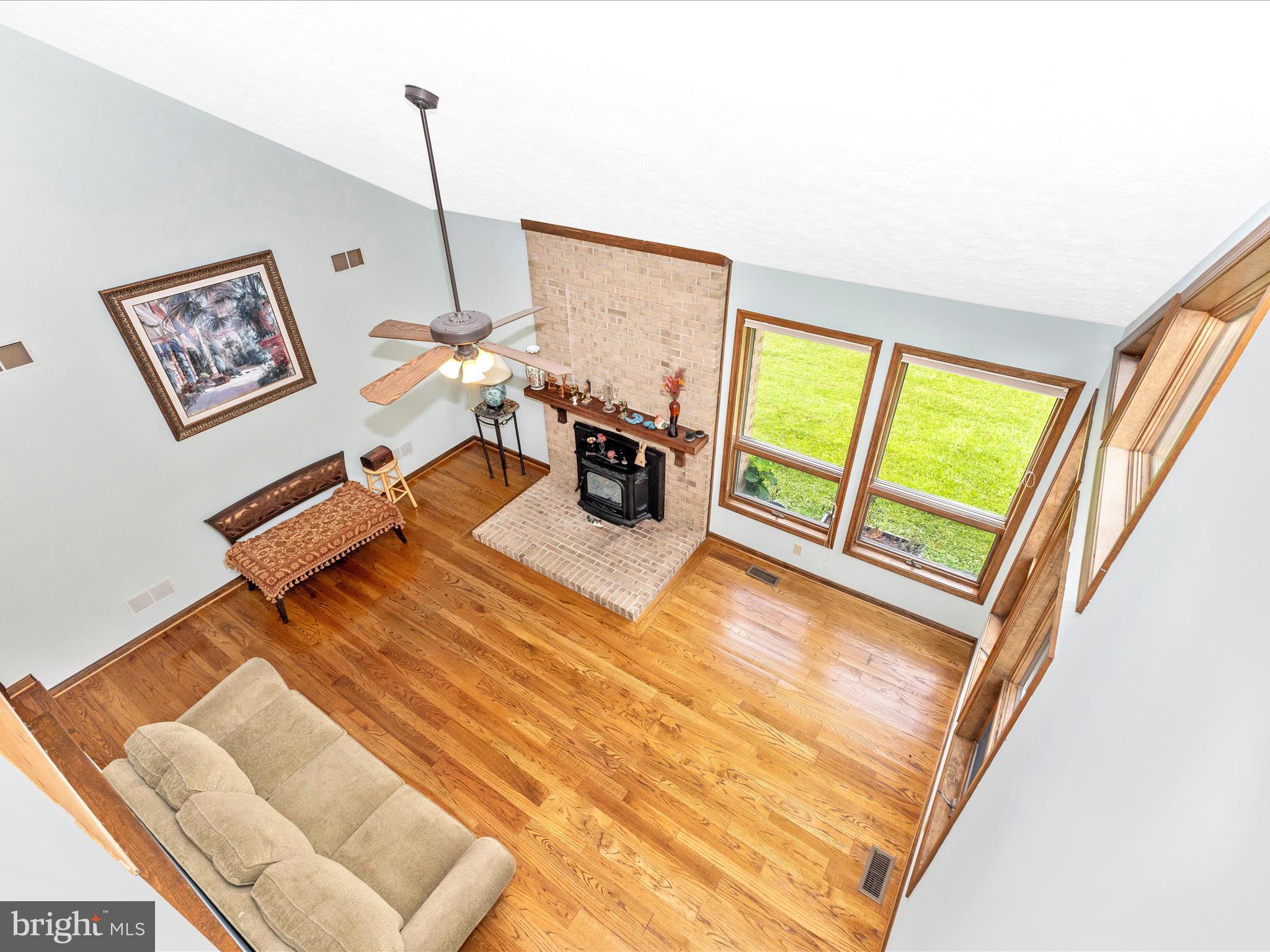 SCOUTS KNOLL - Residential