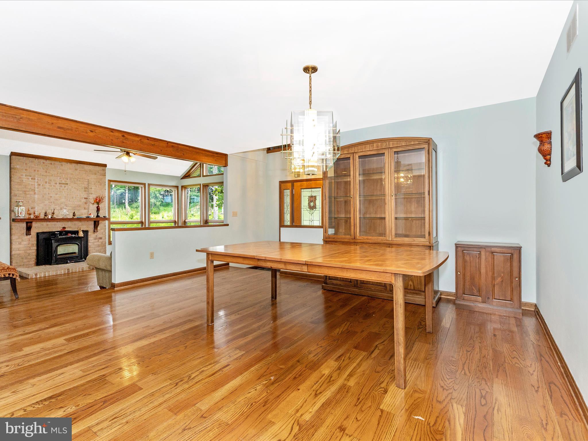 SCOUTS KNOLL - Residential