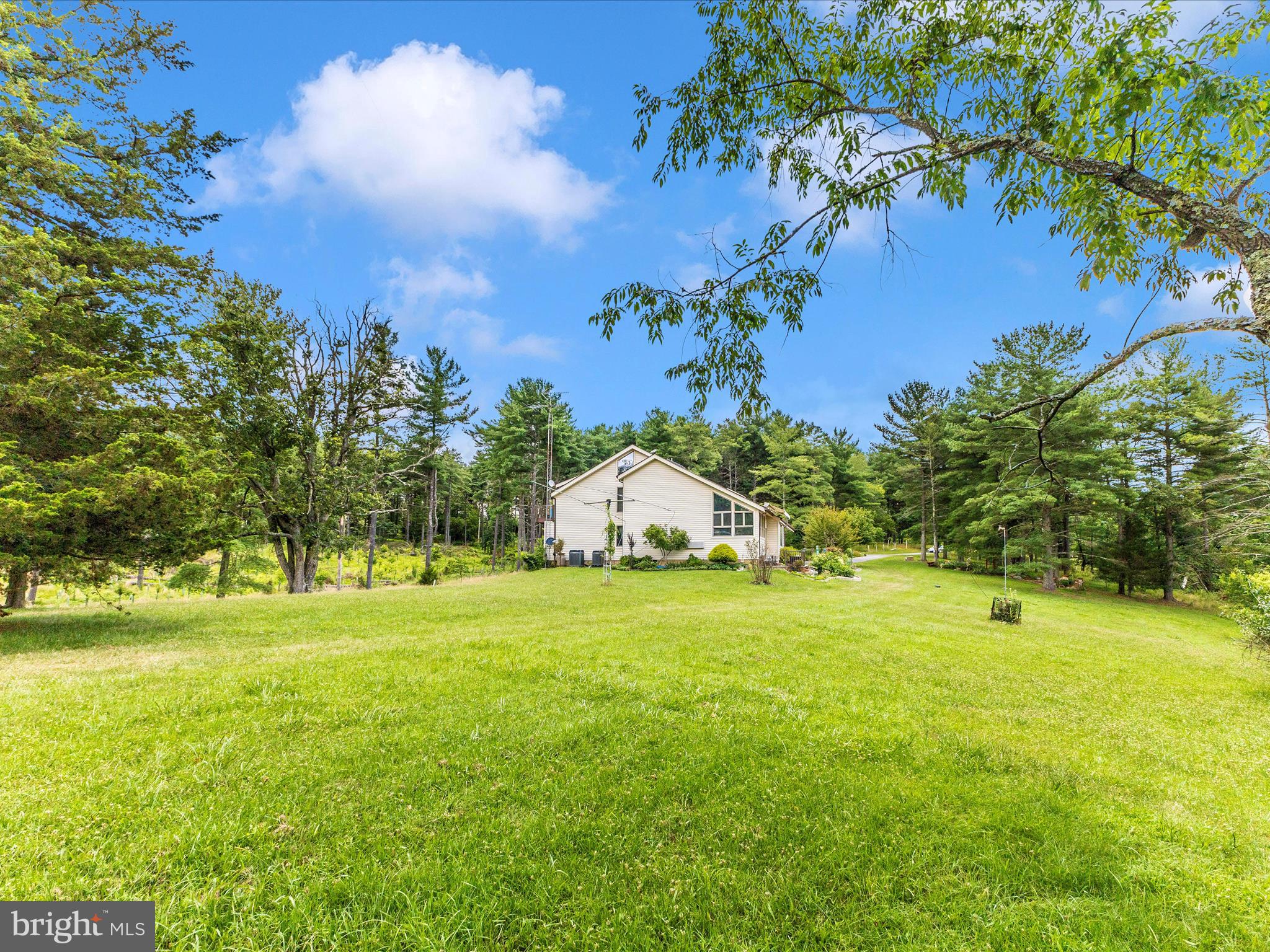 SCOUTS KNOLL - Residential