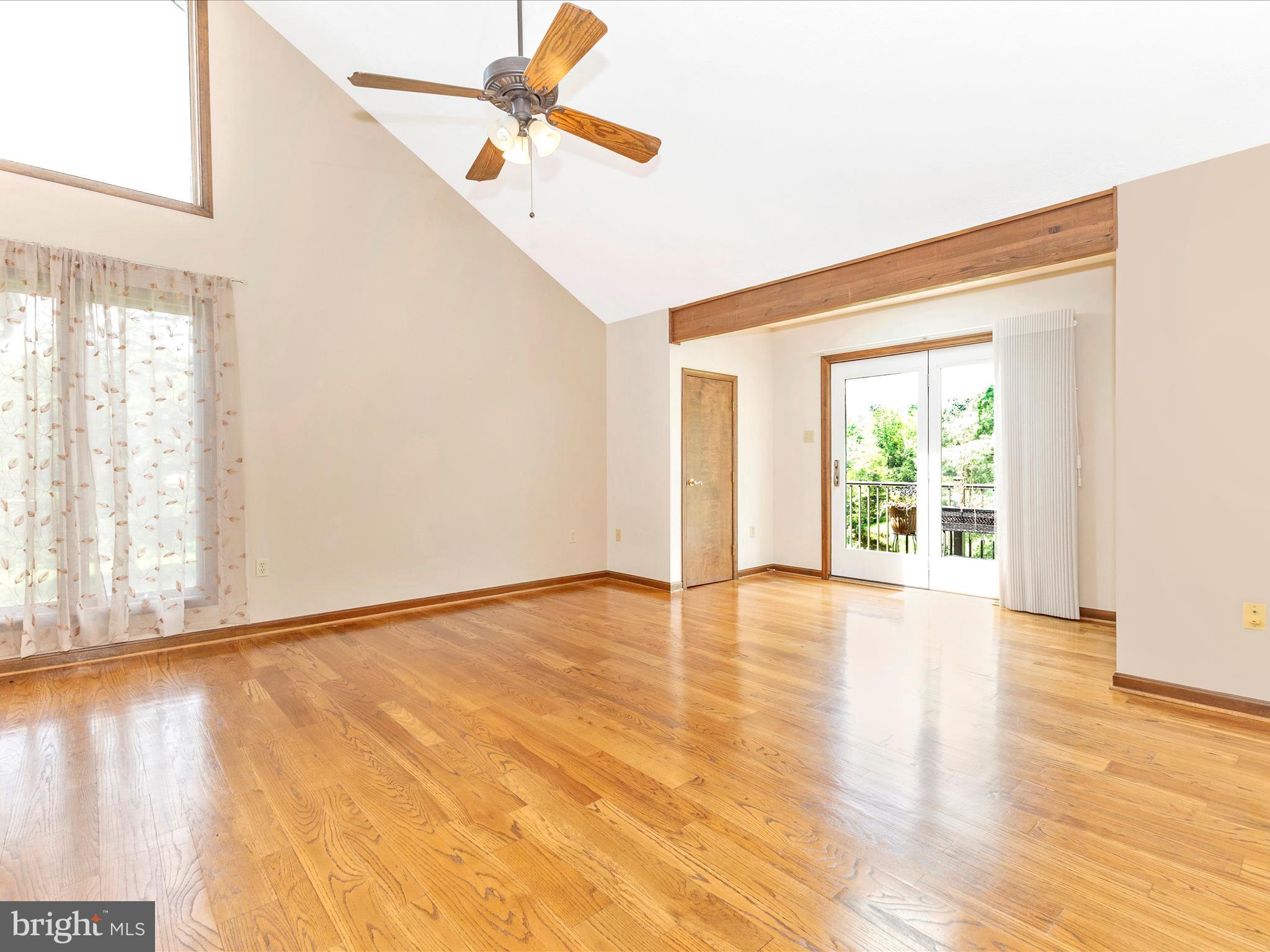 SCOUTS KNOLL - Residential