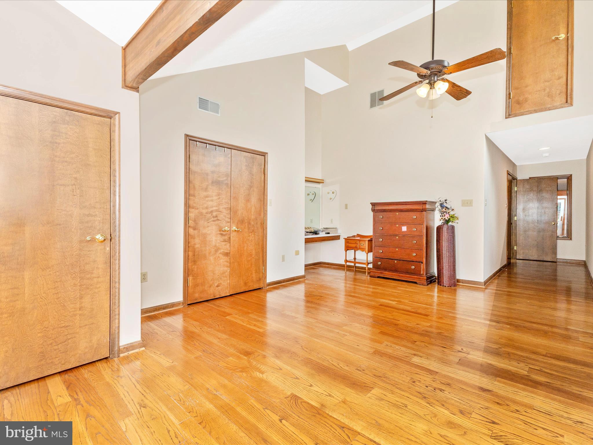 SCOUTS KNOLL - Residential