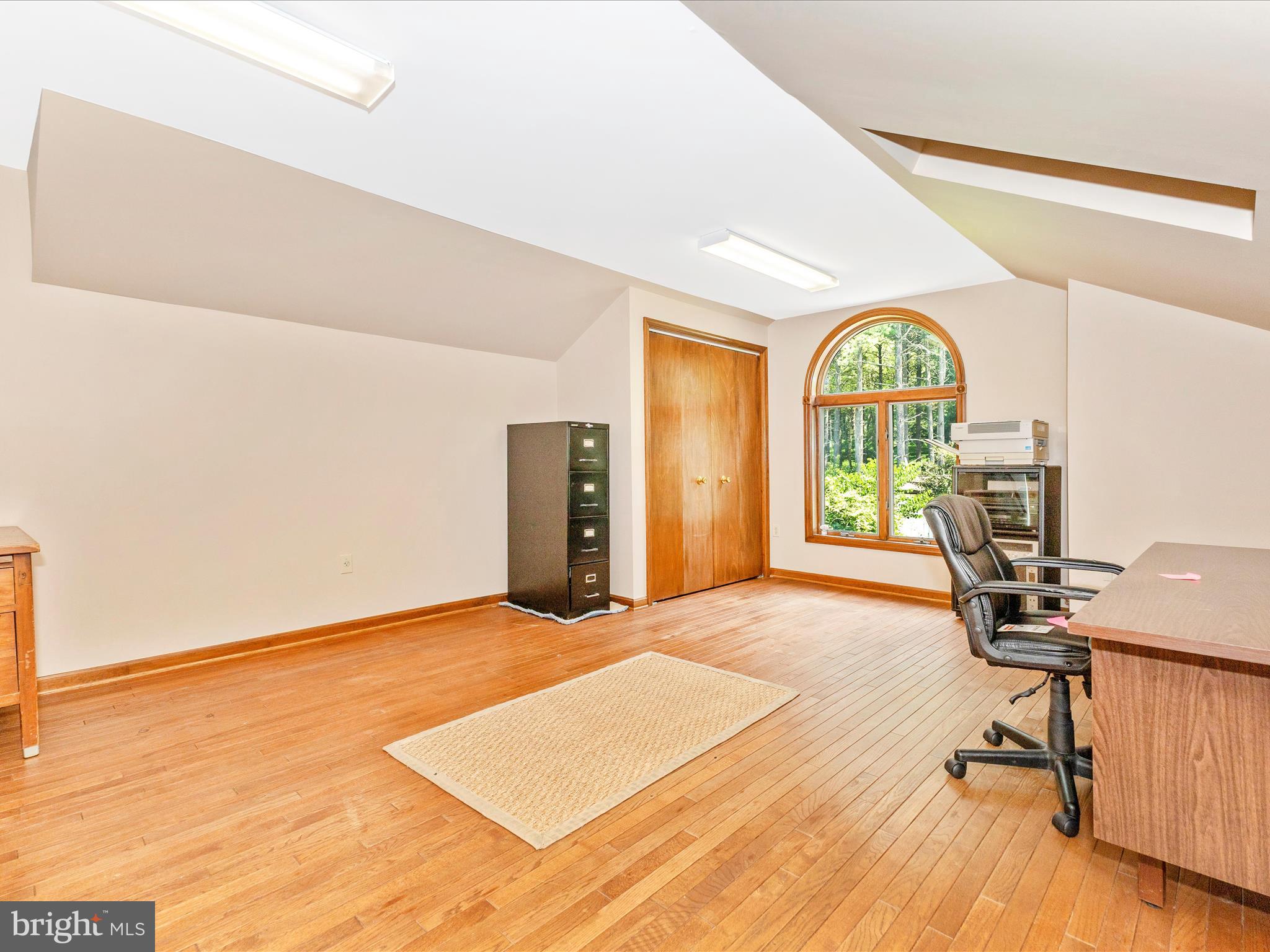 SCOUTS KNOLL - Residential