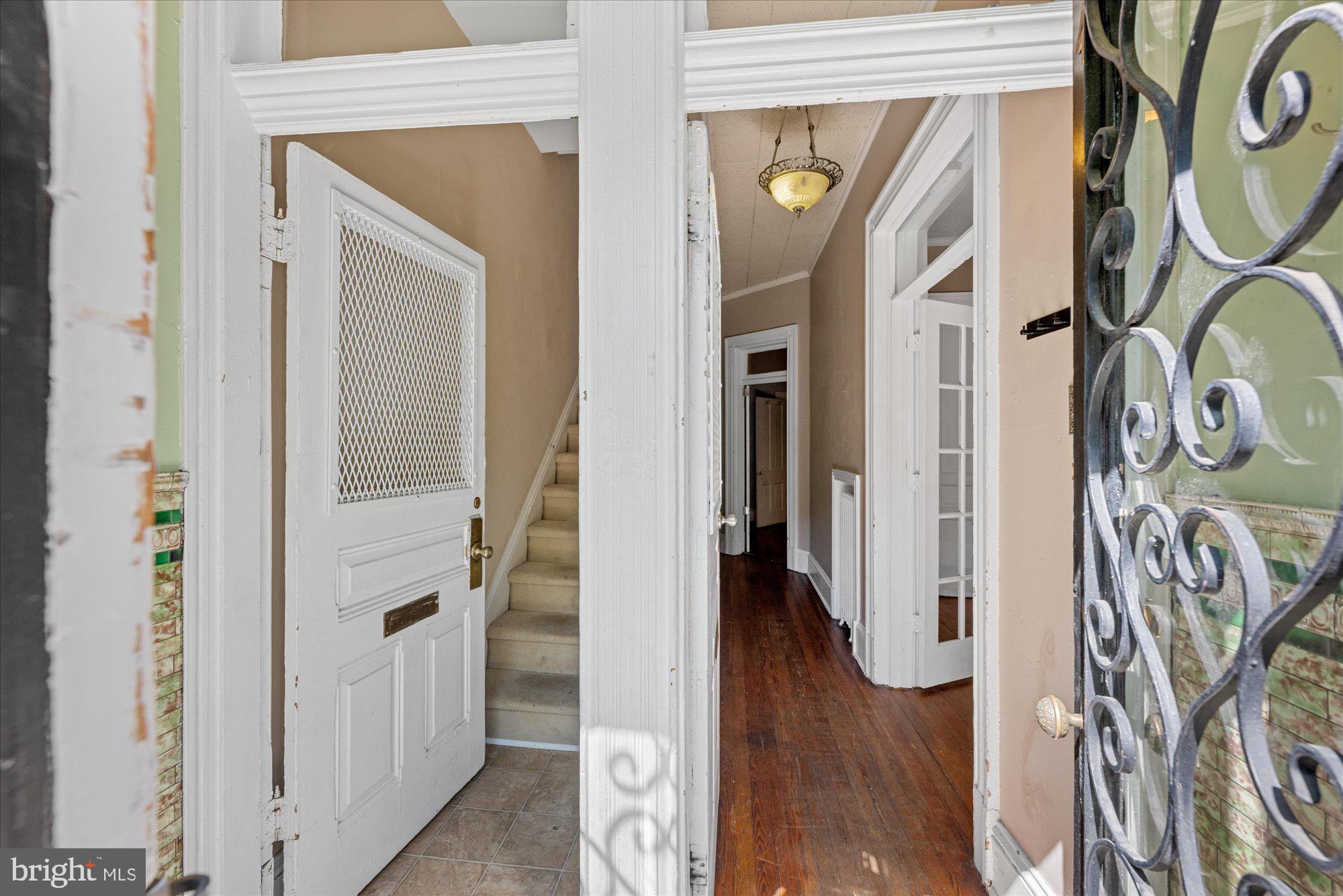 14 10TH STREET NE