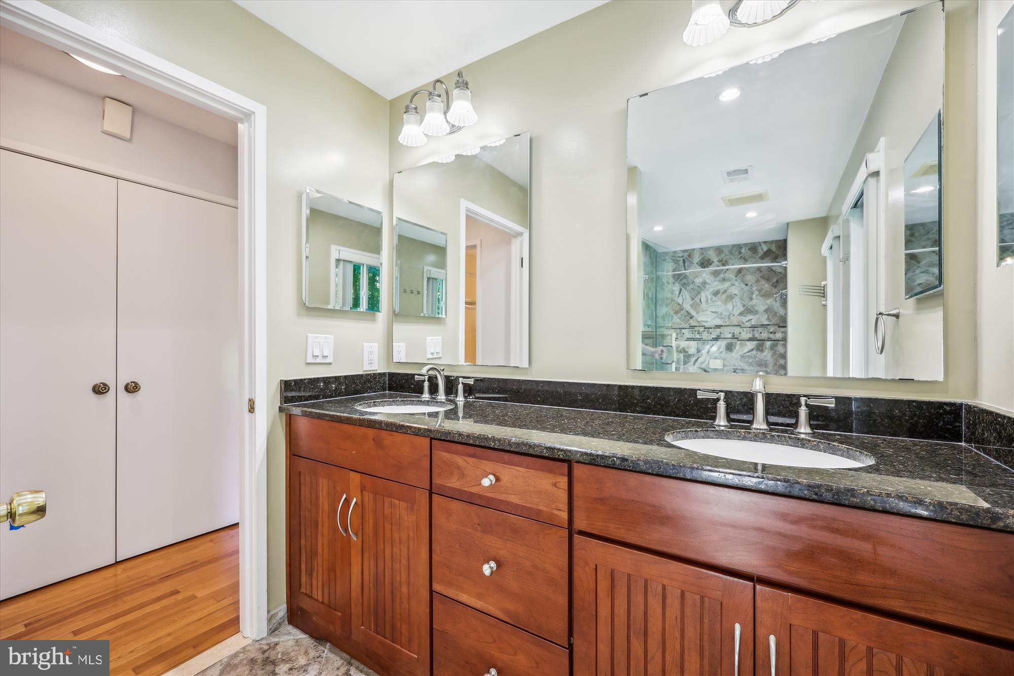 EVERGREEN - Residential