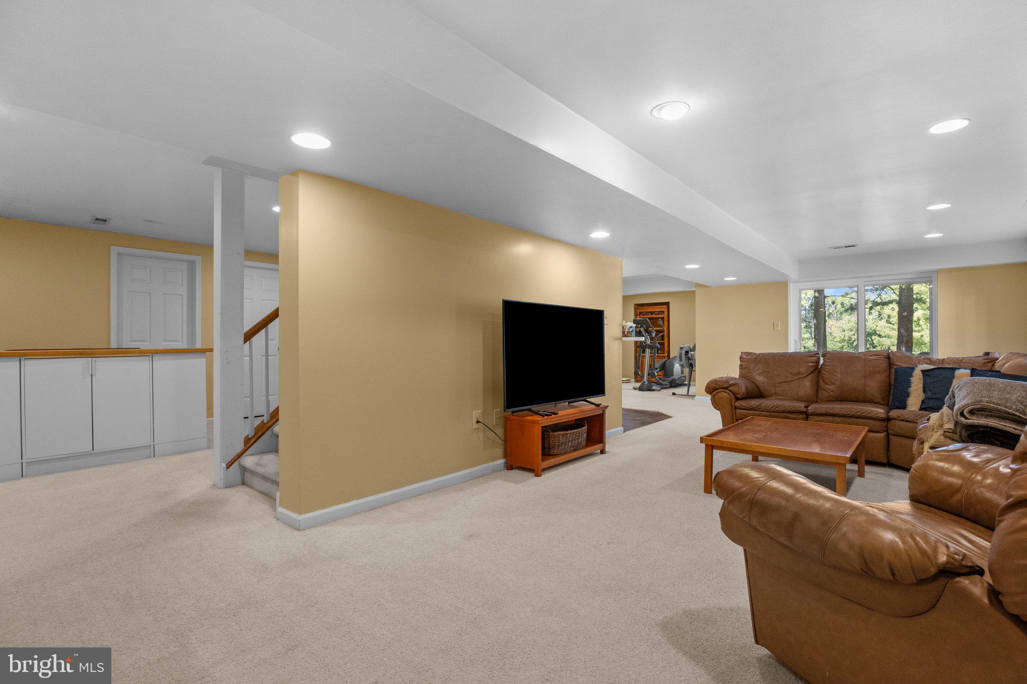 MILL RUN - Residential