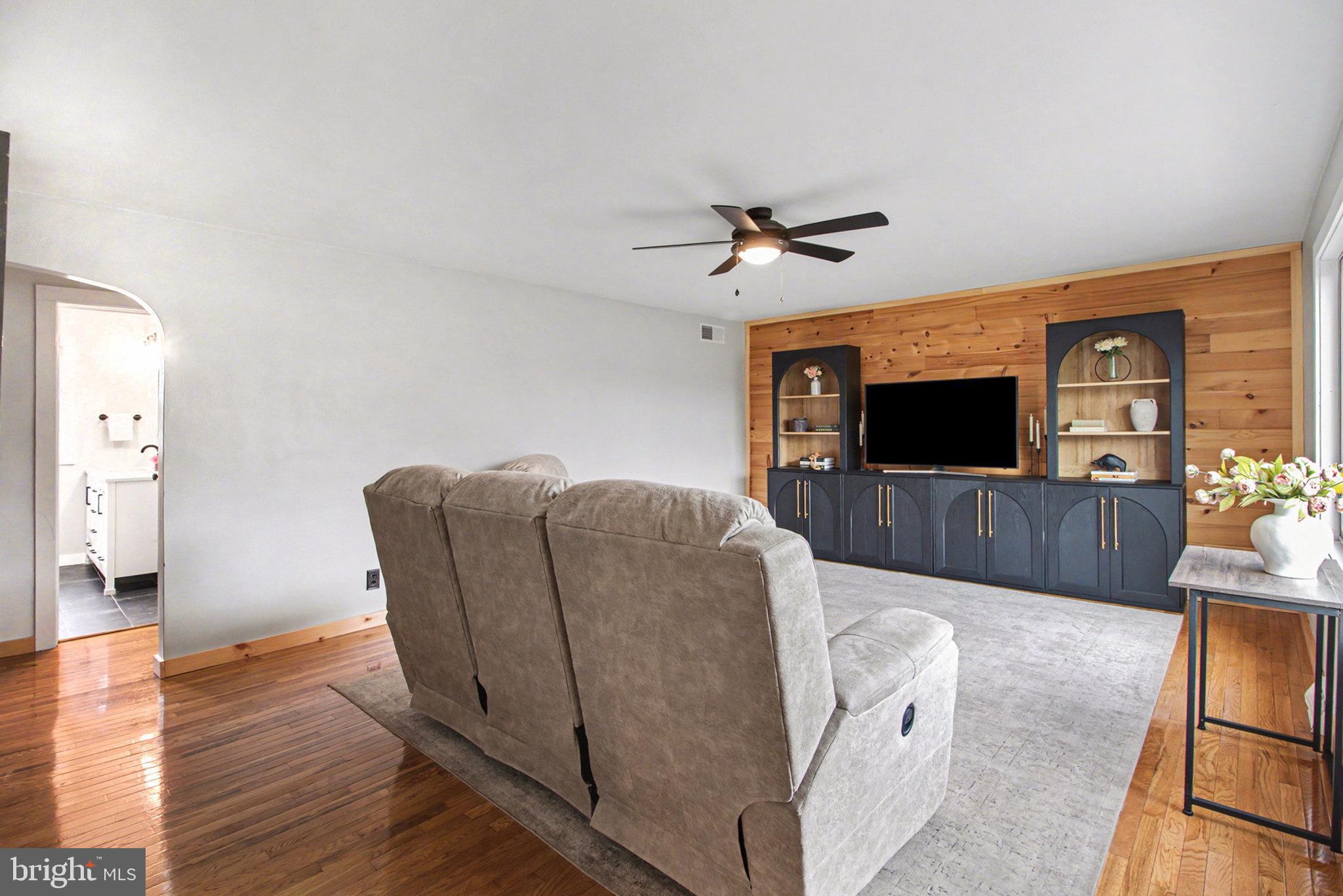 SOUTHAMPTON TWP - Residential