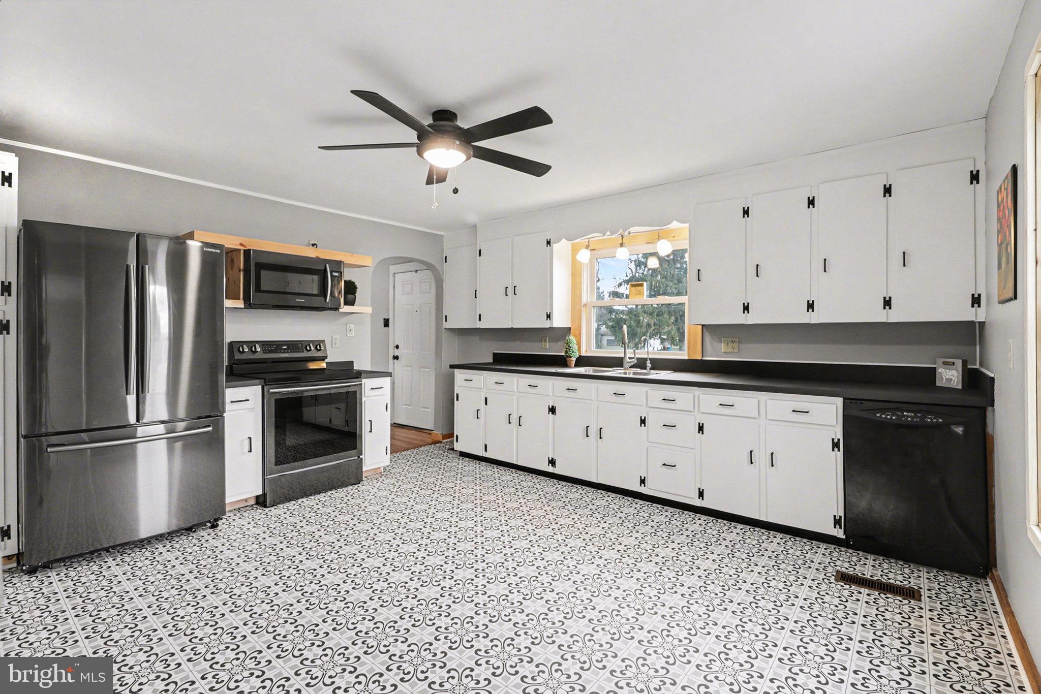 SOUTHAMPTON TWP - Residential