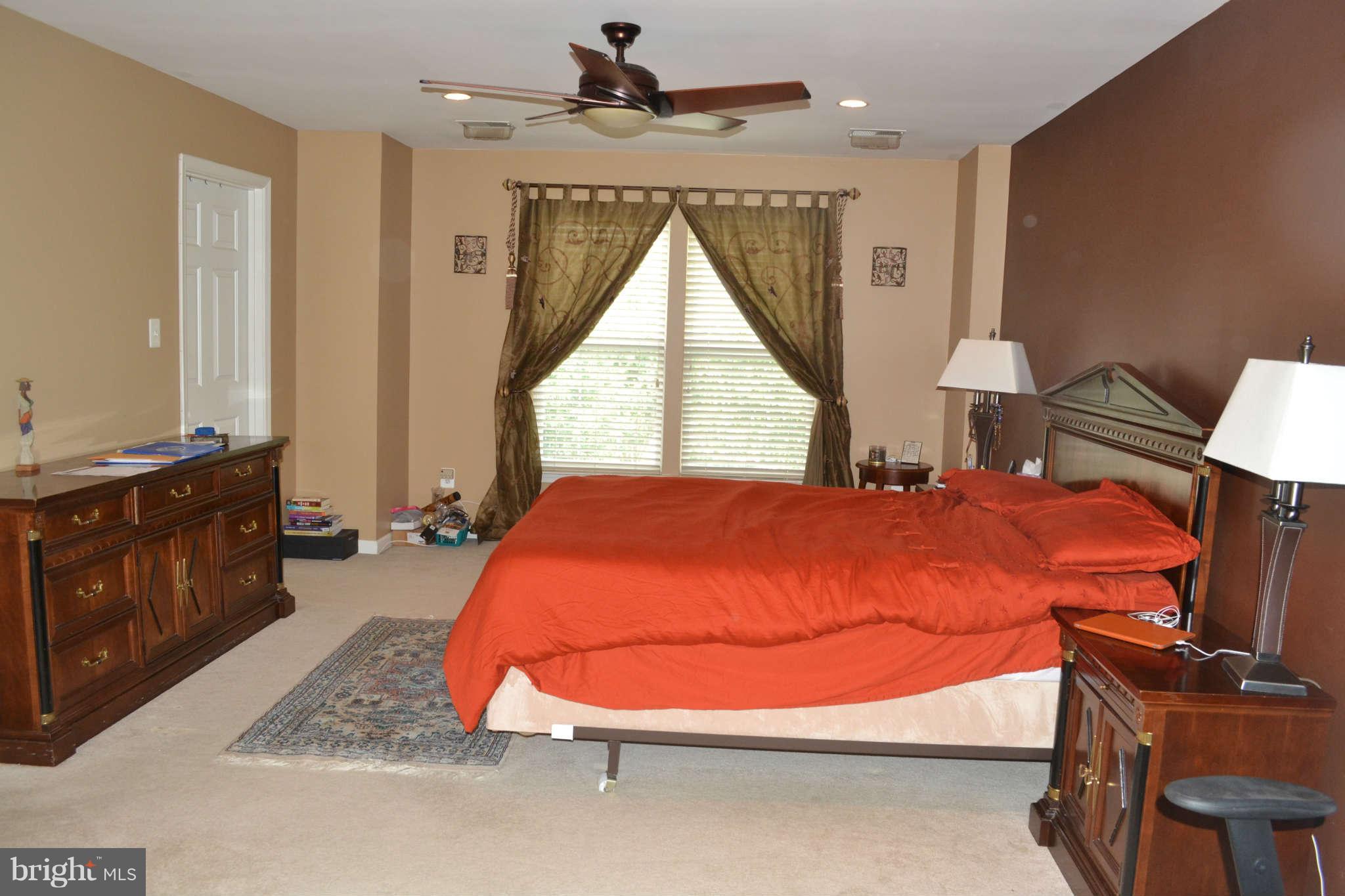 SOUTH RIDING - Residential Lease