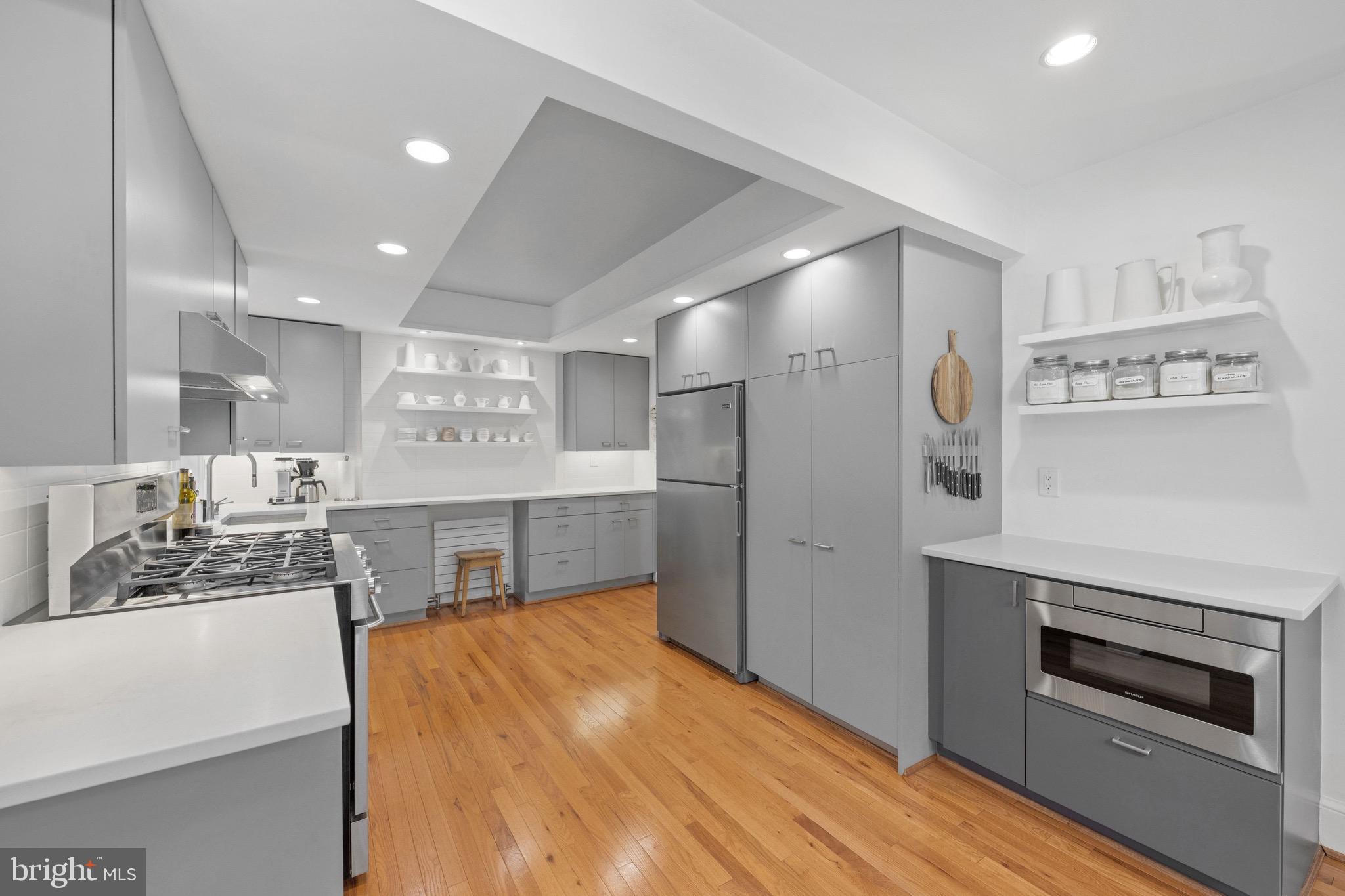CHEVY CHASE - Residential