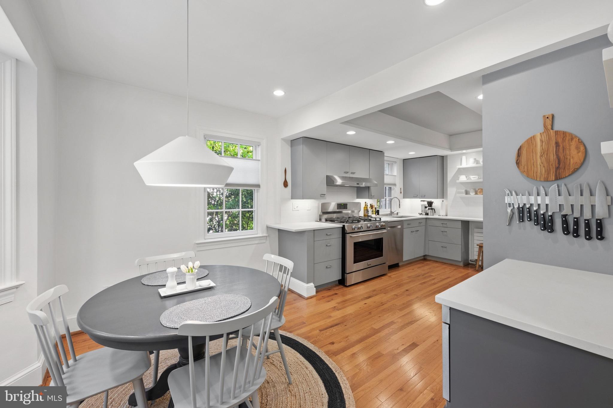 CHEVY CHASE - Residential