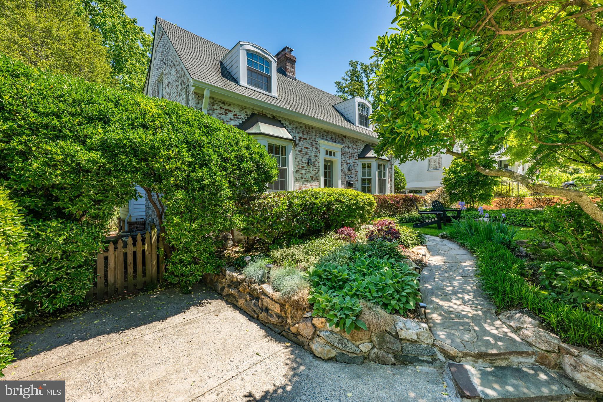 CHEVY CHASE - Residential