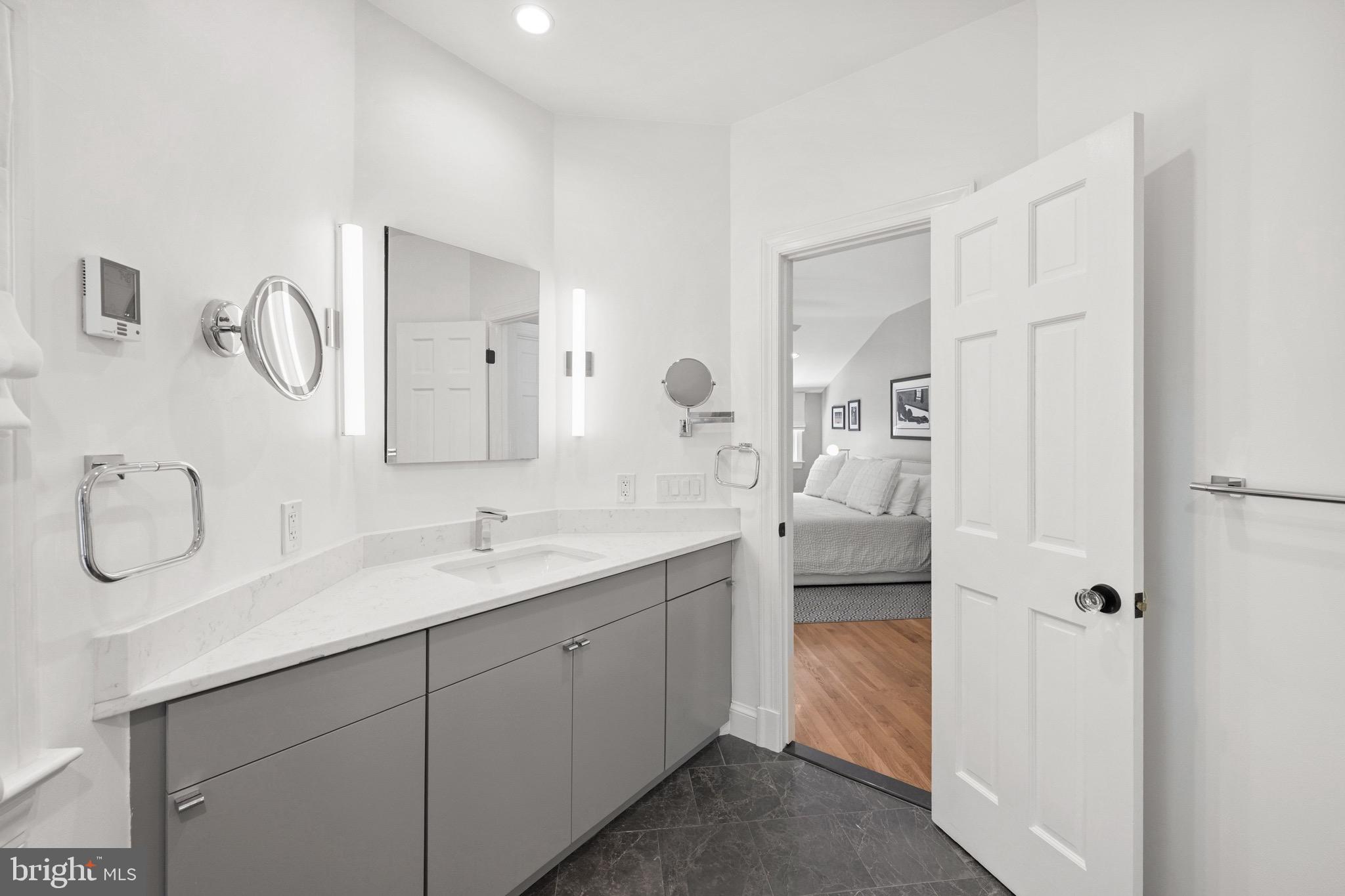 CHEVY CHASE - Residential