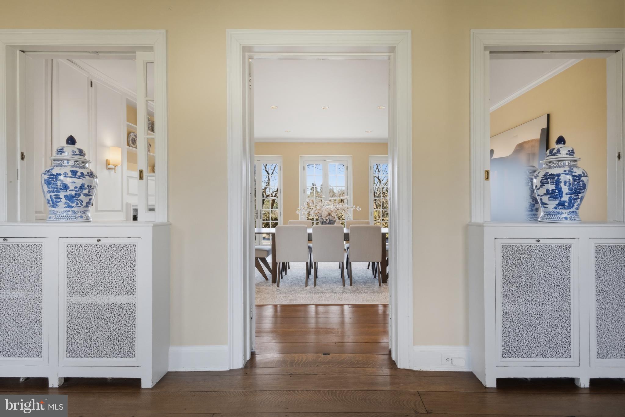 CHESTNUT HILL - Residential