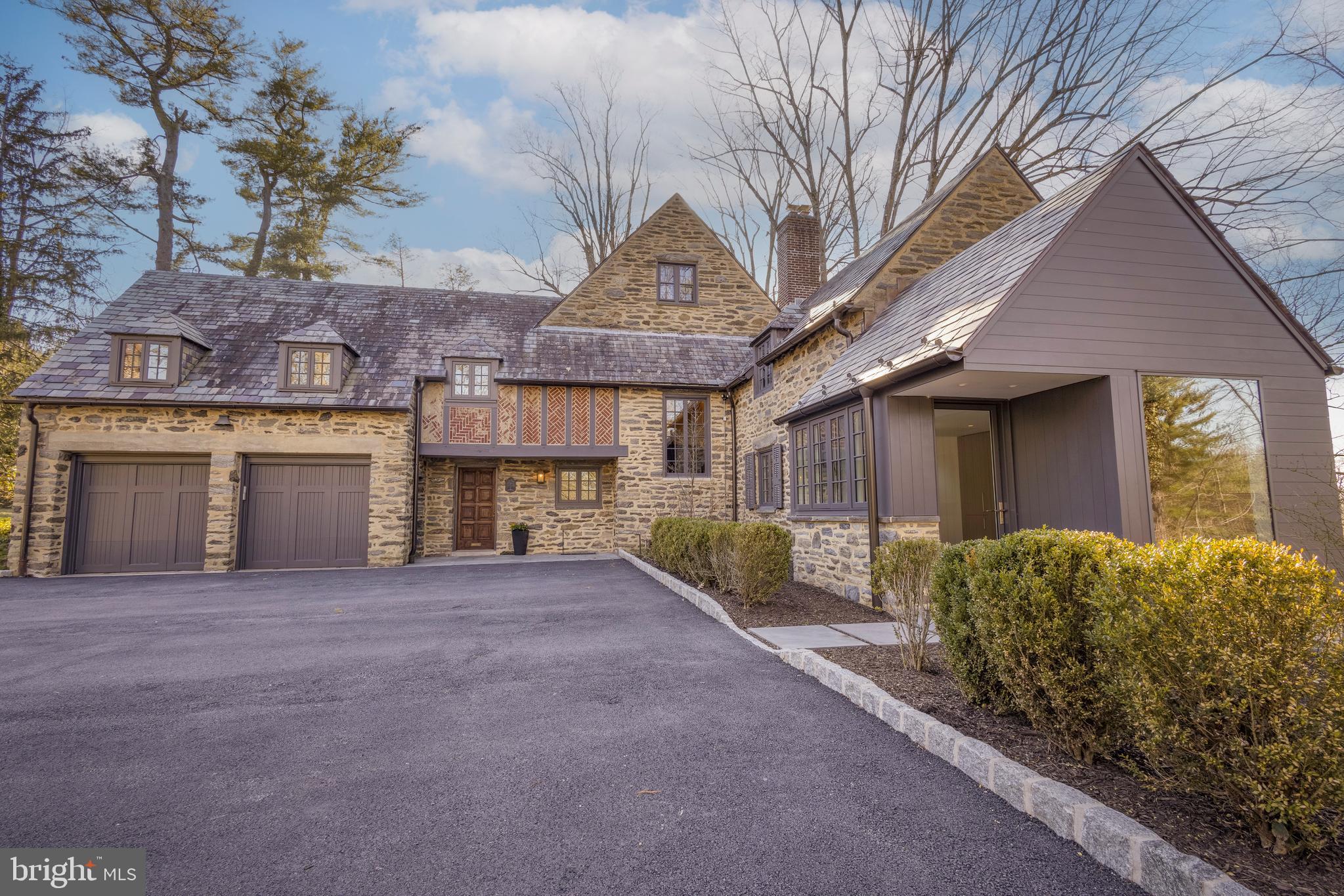 CHESTNUT HILL - Residential