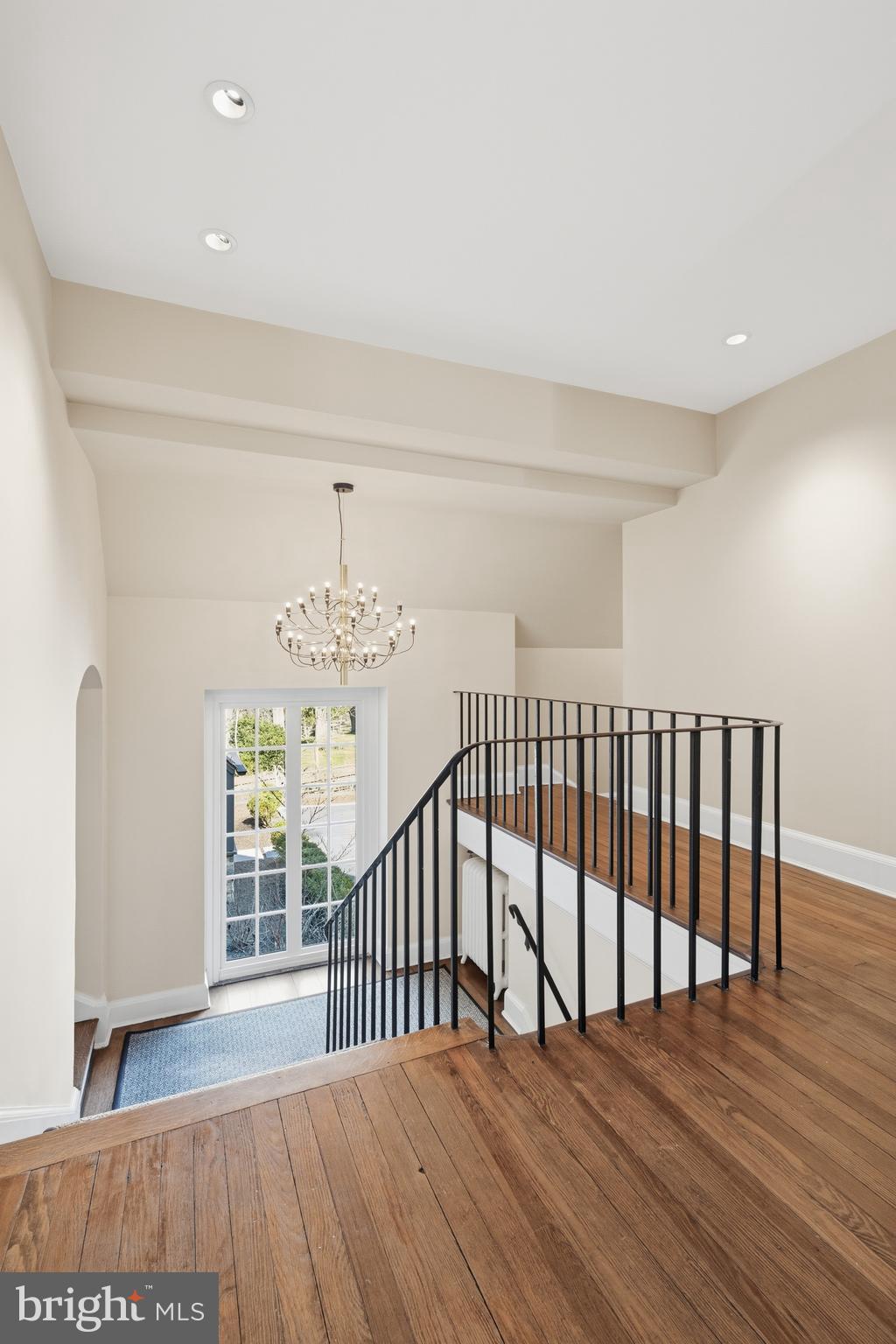 CHESTNUT HILL - Residential