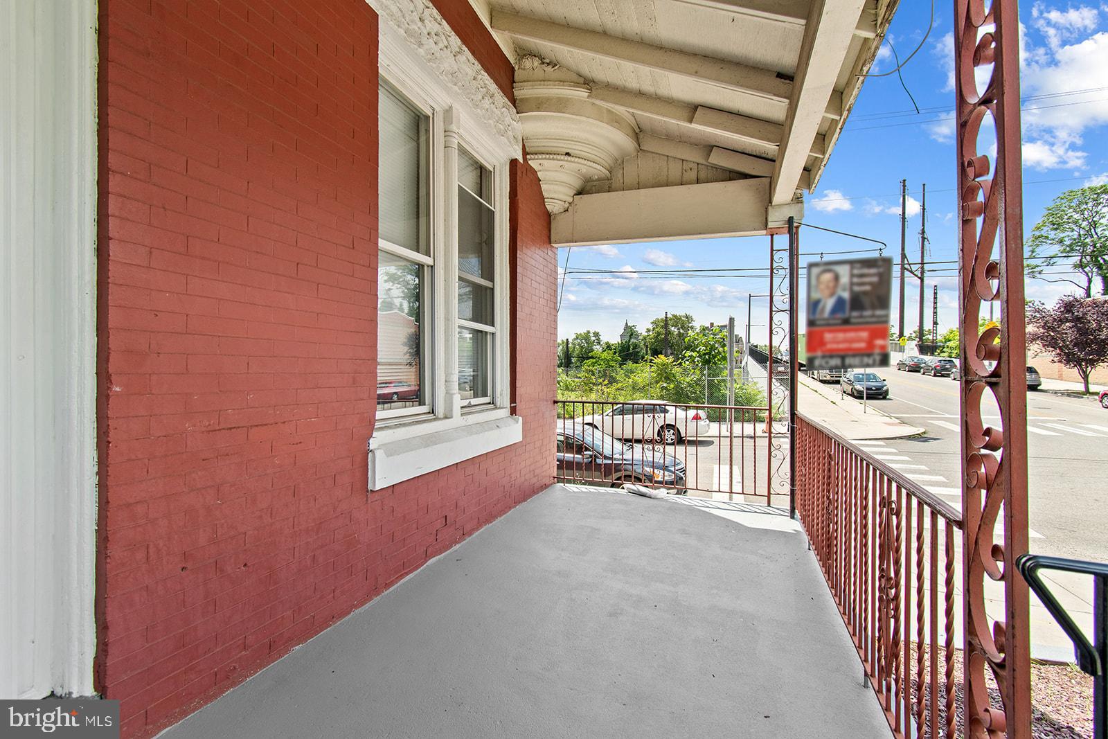 MANTUA - Residential Lease