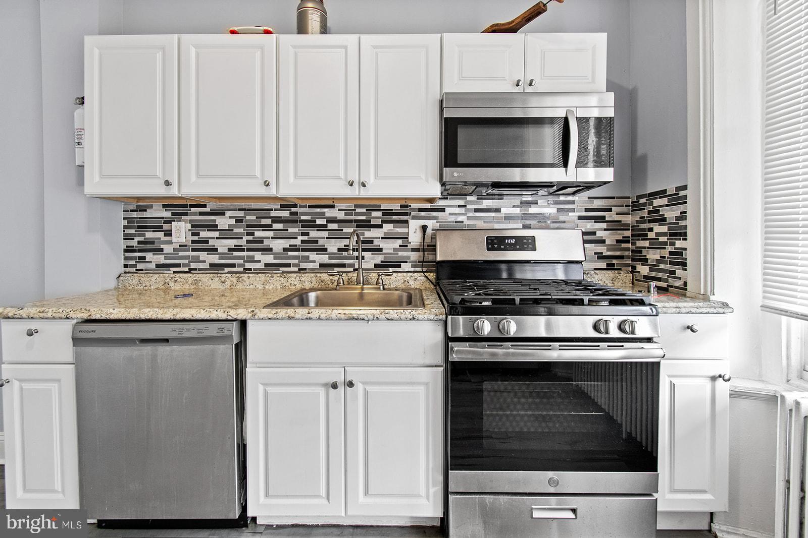 MANTUA - Residential Lease