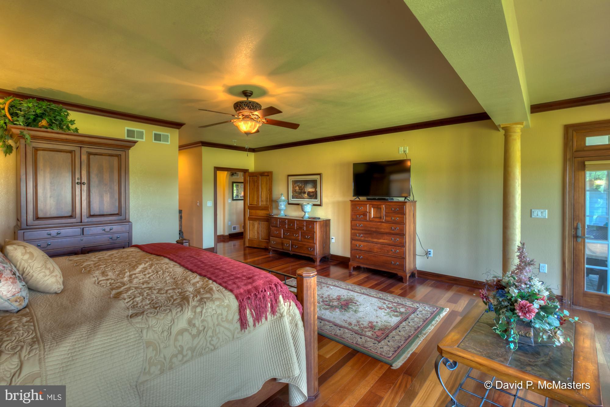 PIOUS RIDGE - Residential