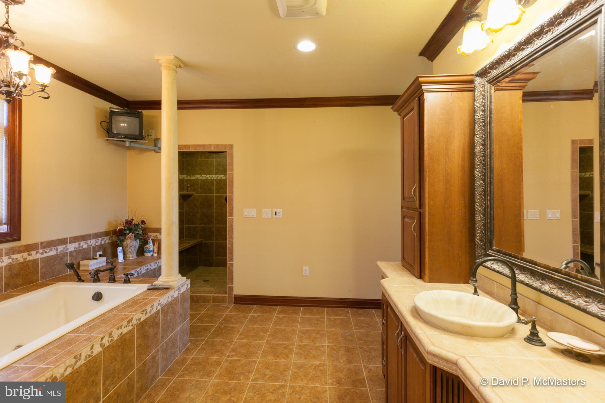 PIOUS RIDGE - Residential